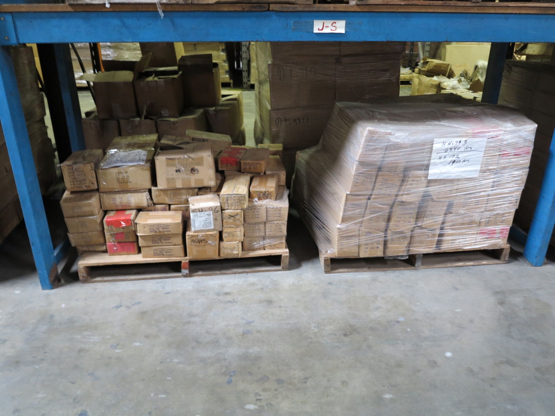 LOT - CONTENTS OF (2) SECTIONS OF PALLET RACK TO INCLUDE: ITEM # 97344, 66" TALL SQUARE FOLDING - Image 8 of 8