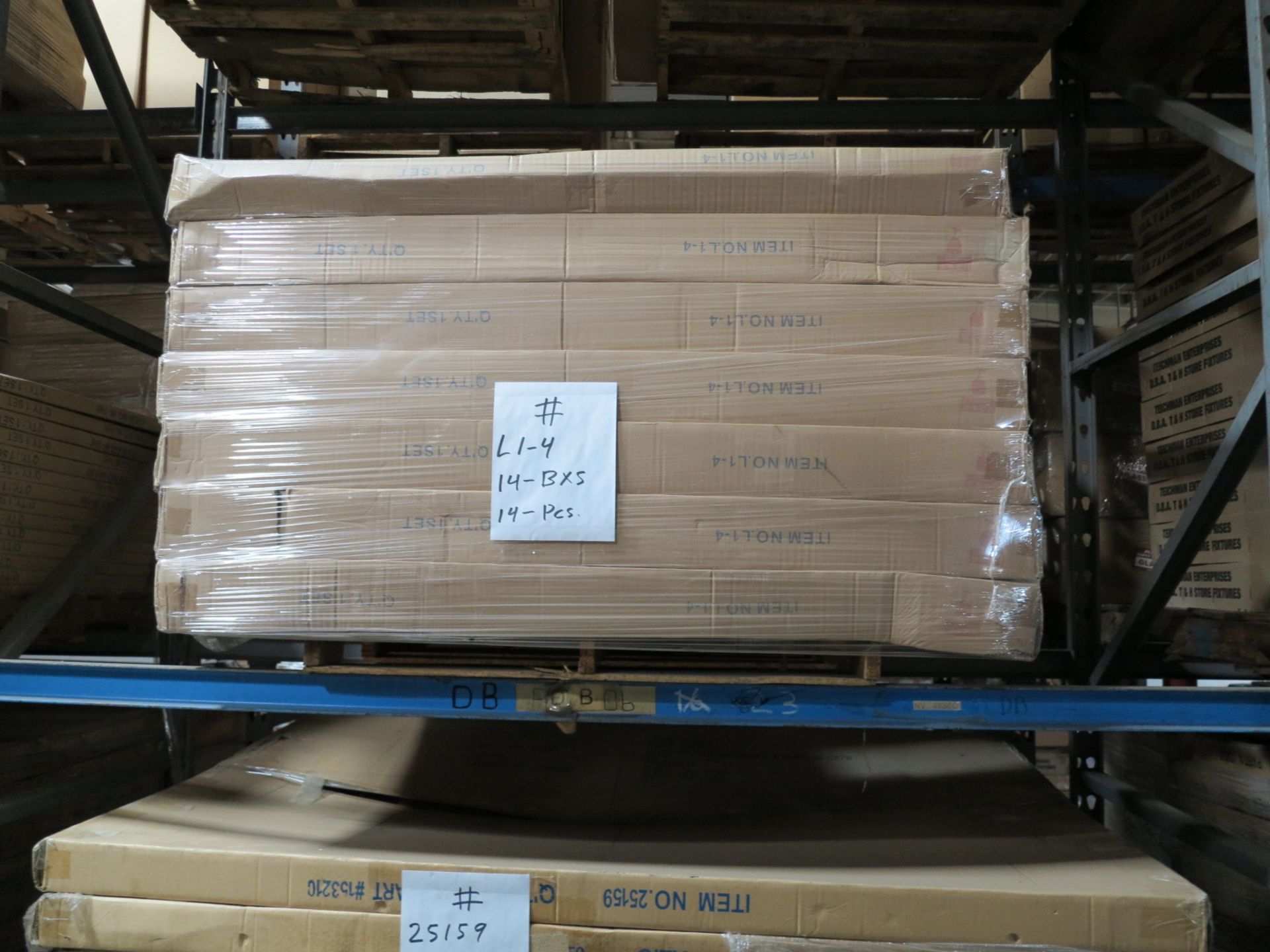 LOT - CONTENTS OF (2) SECTIONS OF PALLET RACK TO INCLUDE: ITEM # 26129, 2 WAY COSTUMER W CASTERS ( - Bild 7 aus 8