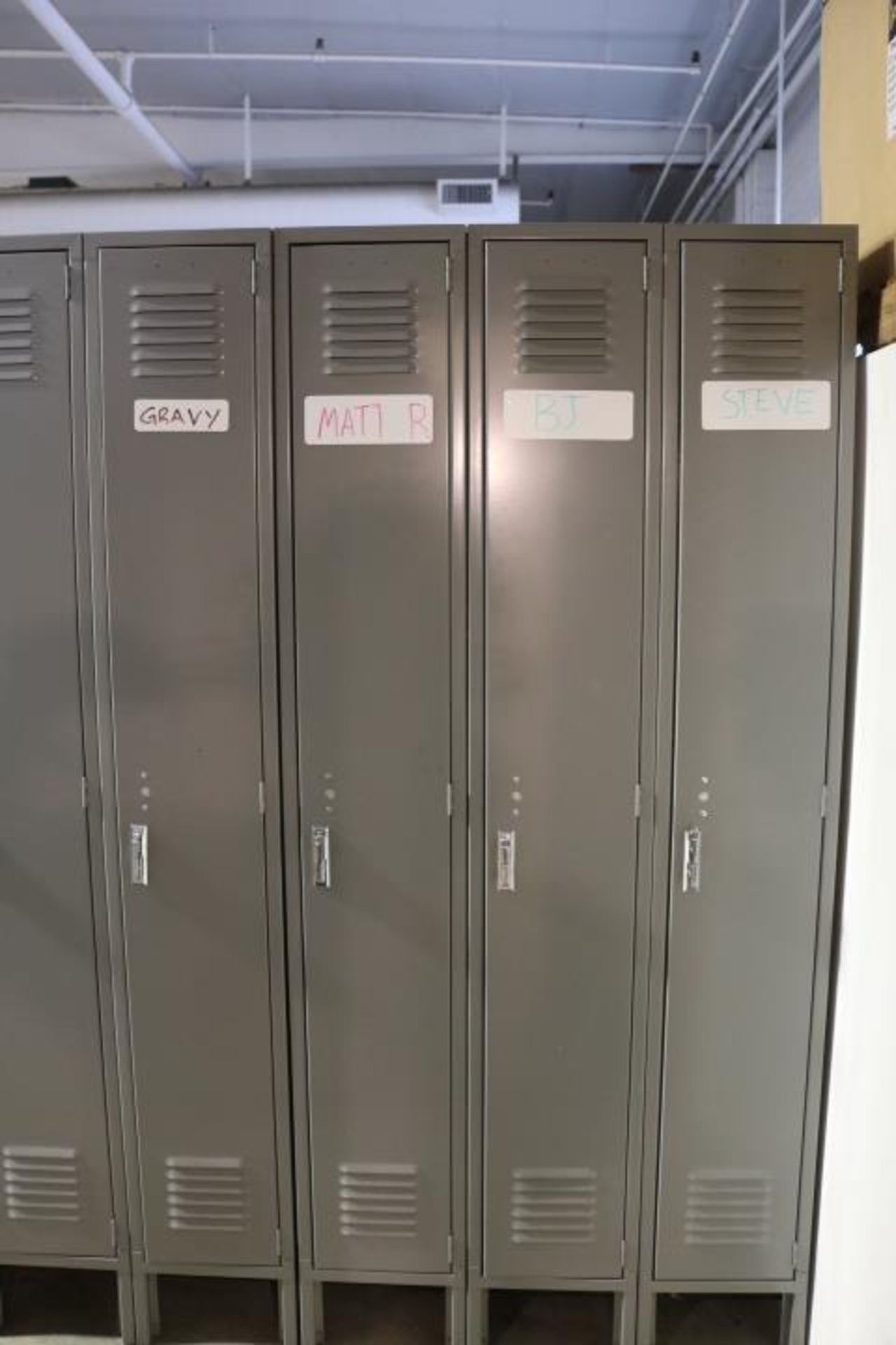 LOT - (9) EMPLOYEE LOCKERS - Image 2 of 3