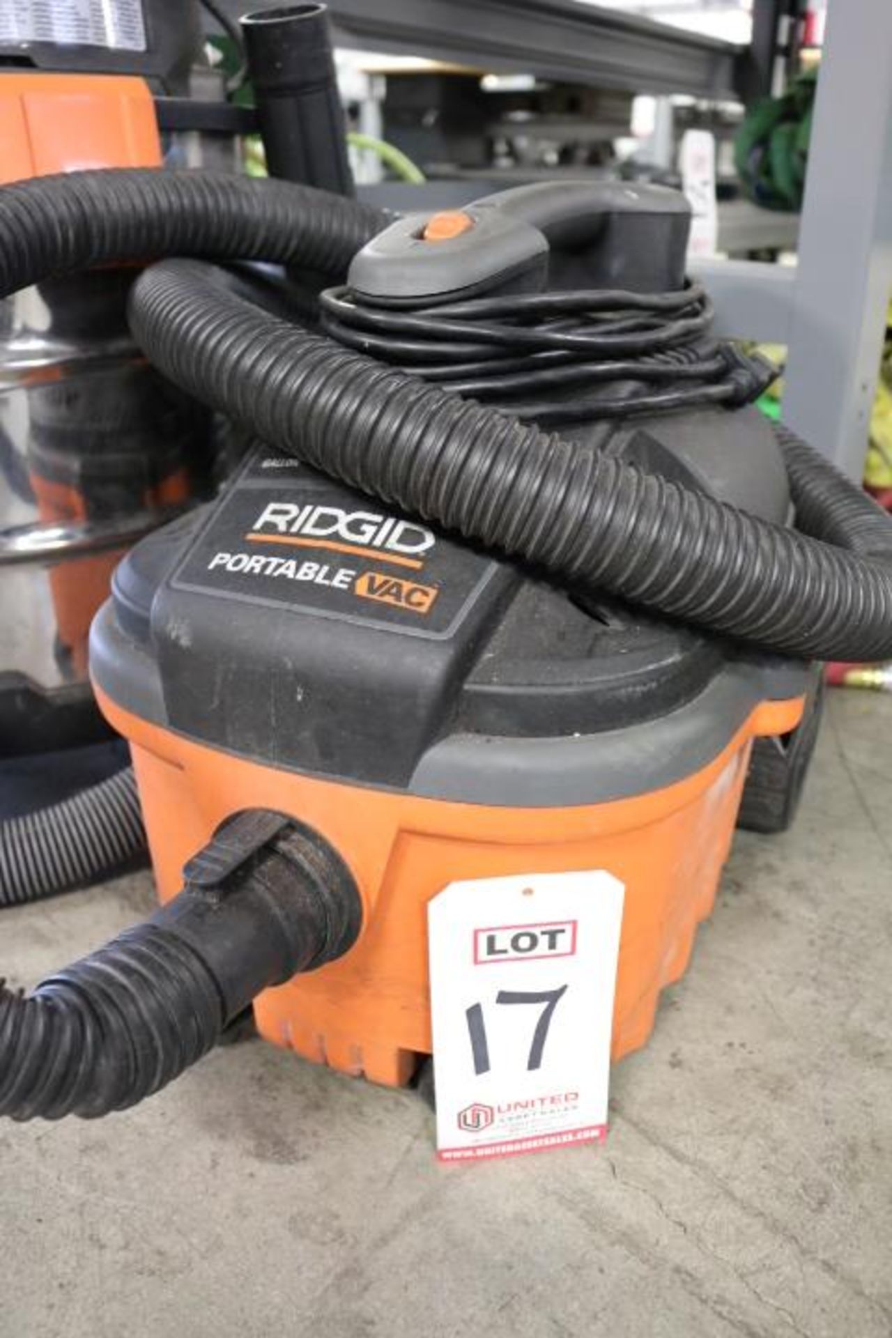 RIDGID 4 GALLON SHOP VAC, MODEL WD40700