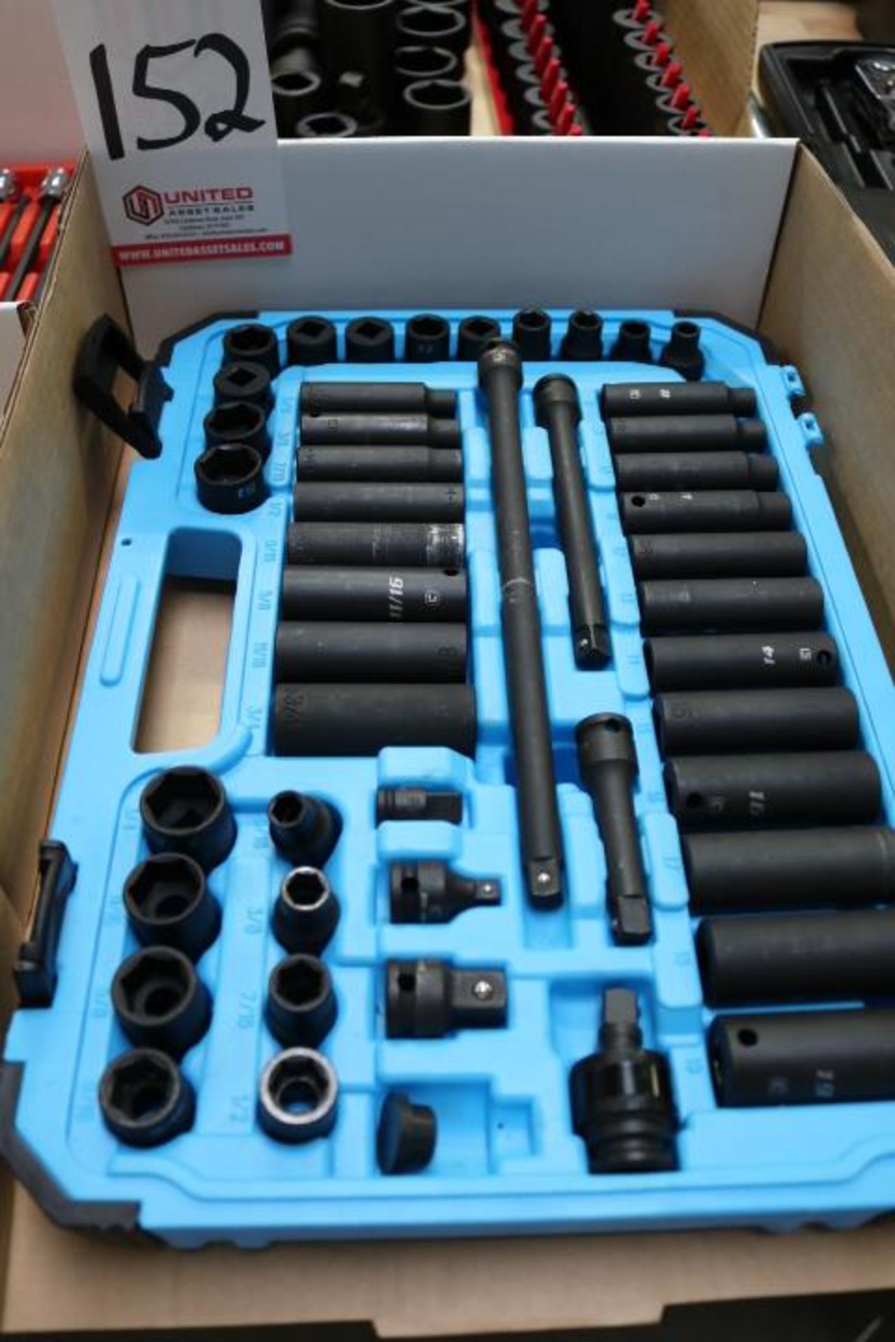 LOT - IMPACT WRENCH SOCKET SET, STANDARD AND METRIC