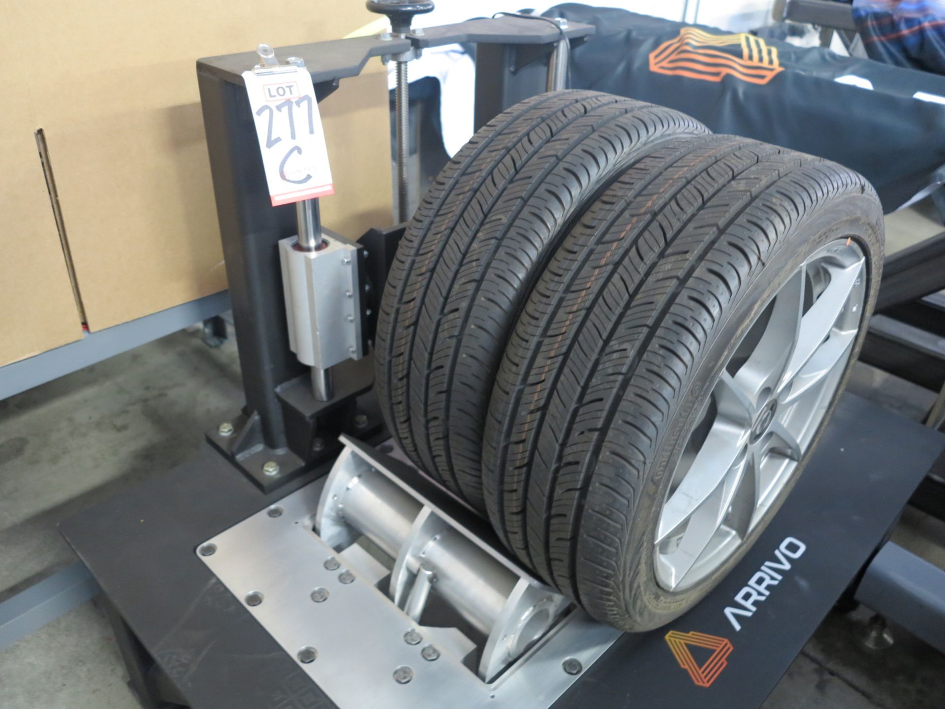 TEST FIXTURE FOR A TIRE BRAKE SYSTEM, WITH 2 FIAT 500 RIMS & TIRES - Image 2 of 2