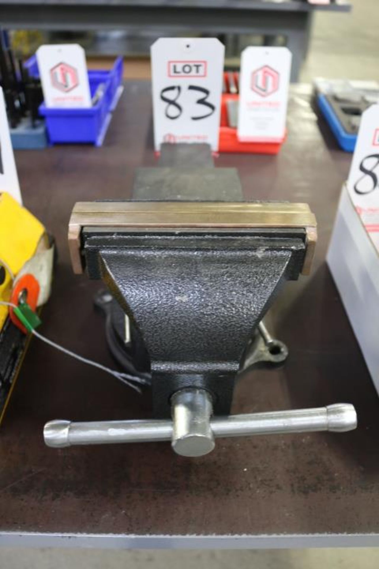 BESSEY 6" BENCH VISE