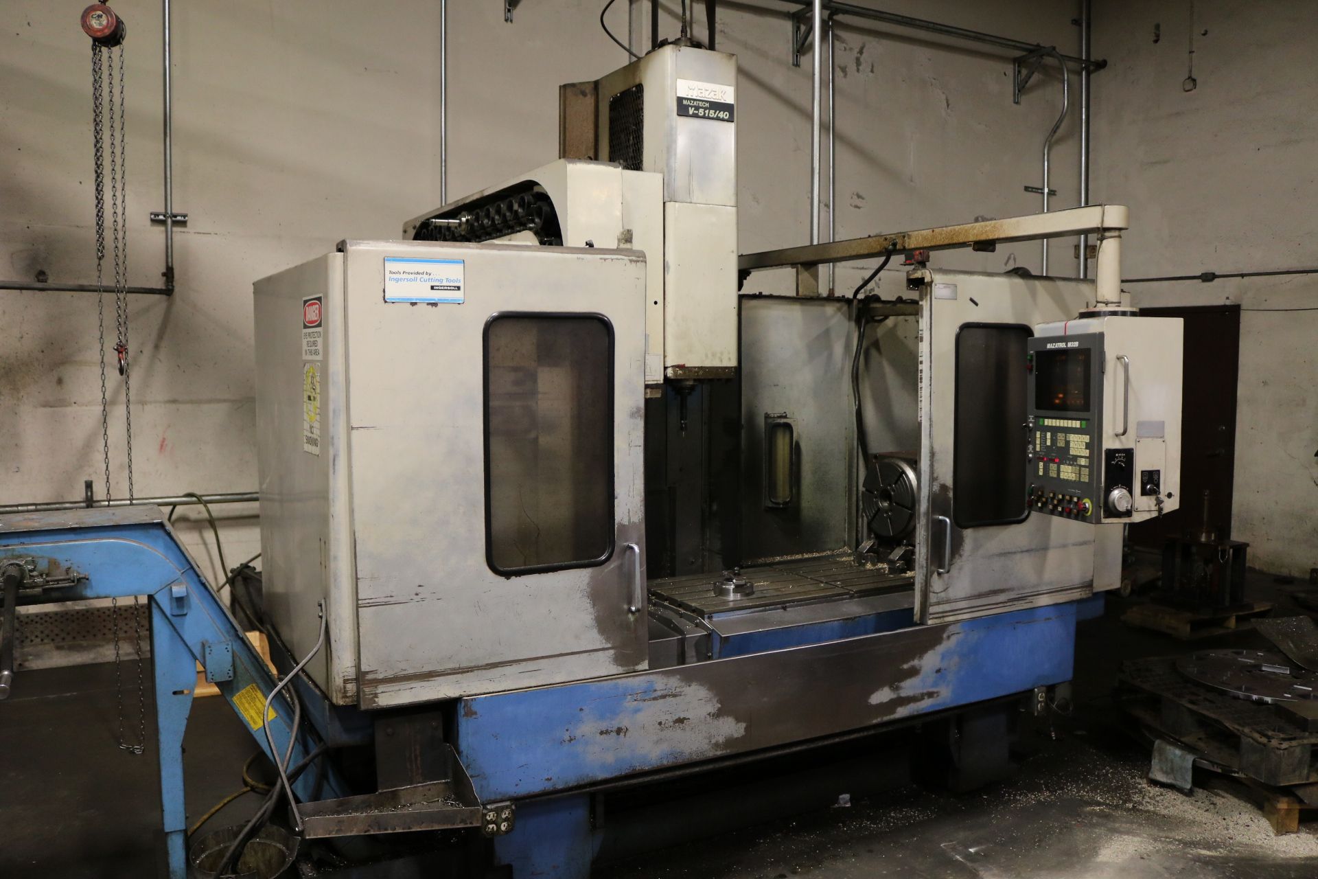 MAZAK MAZATECH V515/40 CNC VERTICAL MACHINING CENTER, W/, MAZATROL M32B CNC CONTROL, 51" X 21"