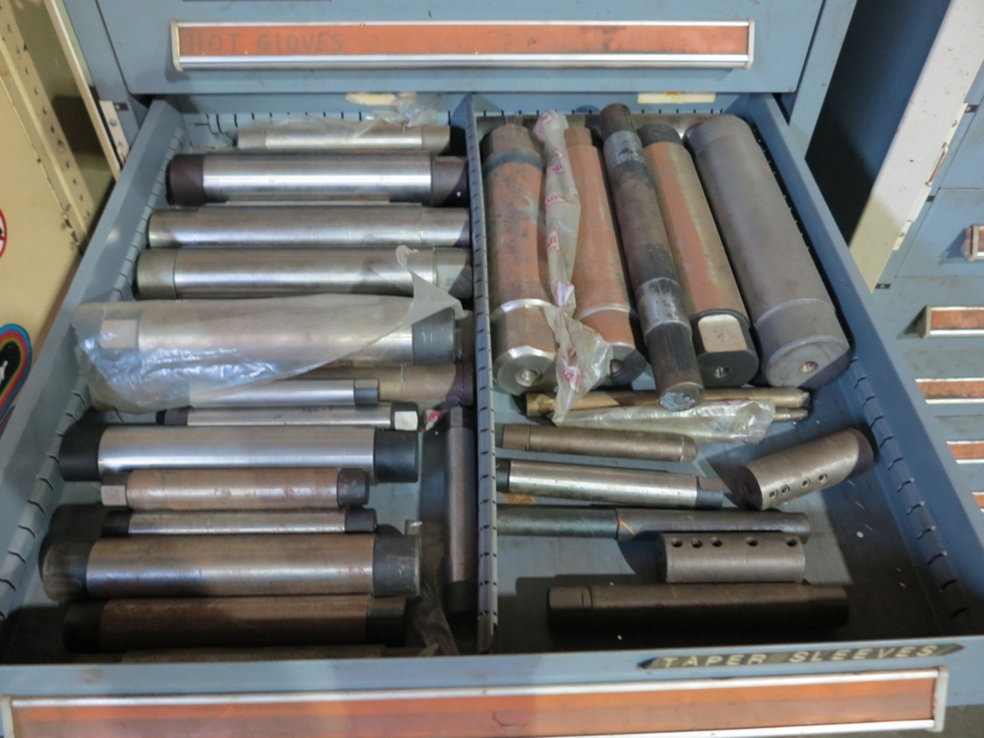 STANLEY VIDMAR 9-DRAWER TOOL CABINET W/ CONTENTS OF HOT GLOVES, TAPER SLEEVES, TAPS & DIES, - Image 3 of 10