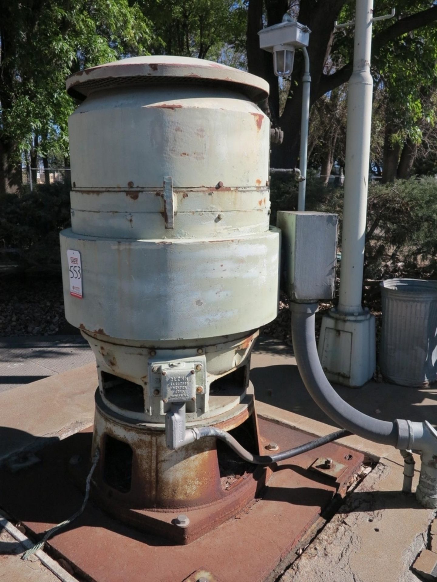 VERTICAL MOTOR AND PUMP, 125 HP