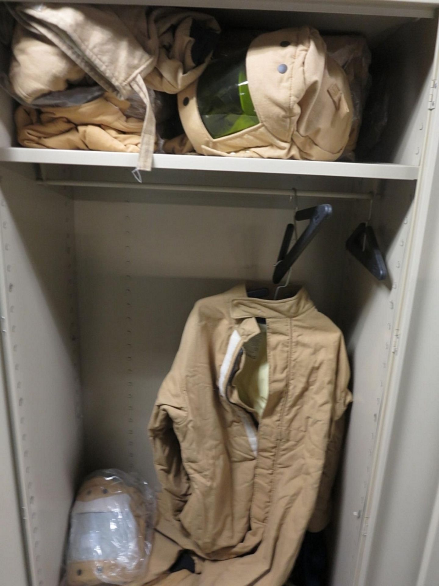 LOT - (2) 2-DOOR STORAGE CABINETS W/ CONTENTS TO INCLUDE: ELECTRIC ARC PROTECTION SUITS - Image 3 of 4