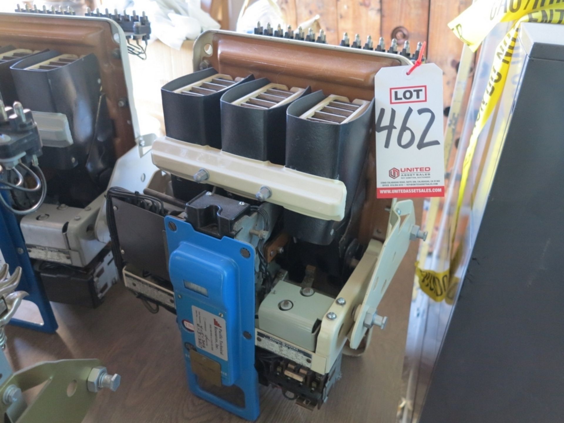 GE LOW VOLTAGE CIRCUIT BREAKER, 600 V, TYPE: AK-2A-25