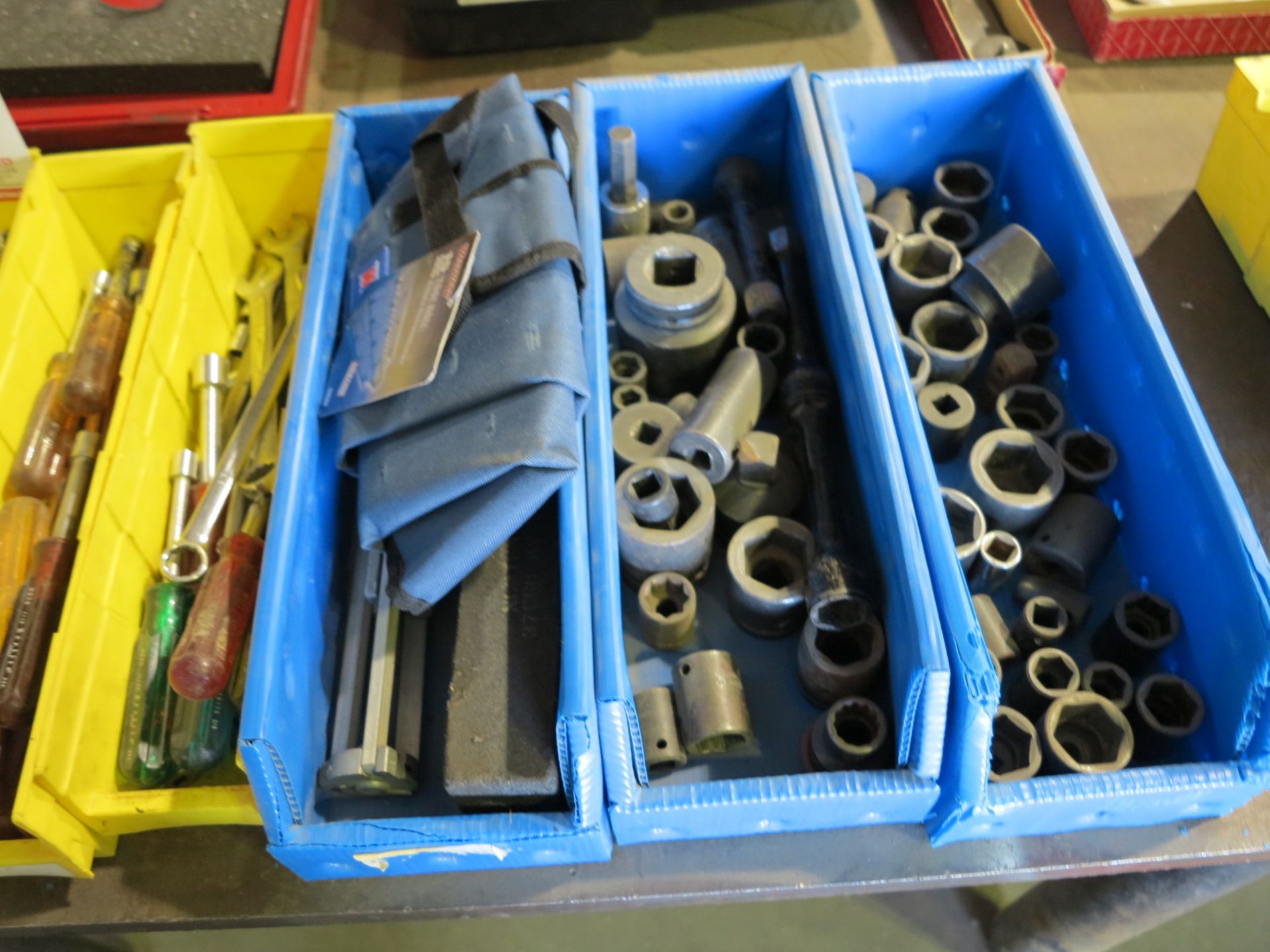 LOT - (8) PLASTIC BINS CONTAINING SOCKETS, NUT DRIVERS, ETC. - Image 2 of 2