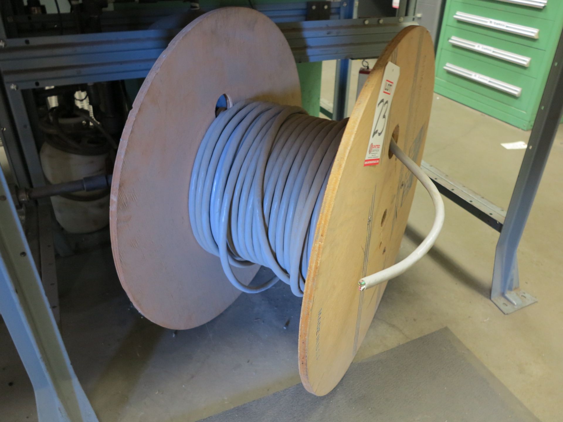 SPOOL OF COMMUNICATION WIRE