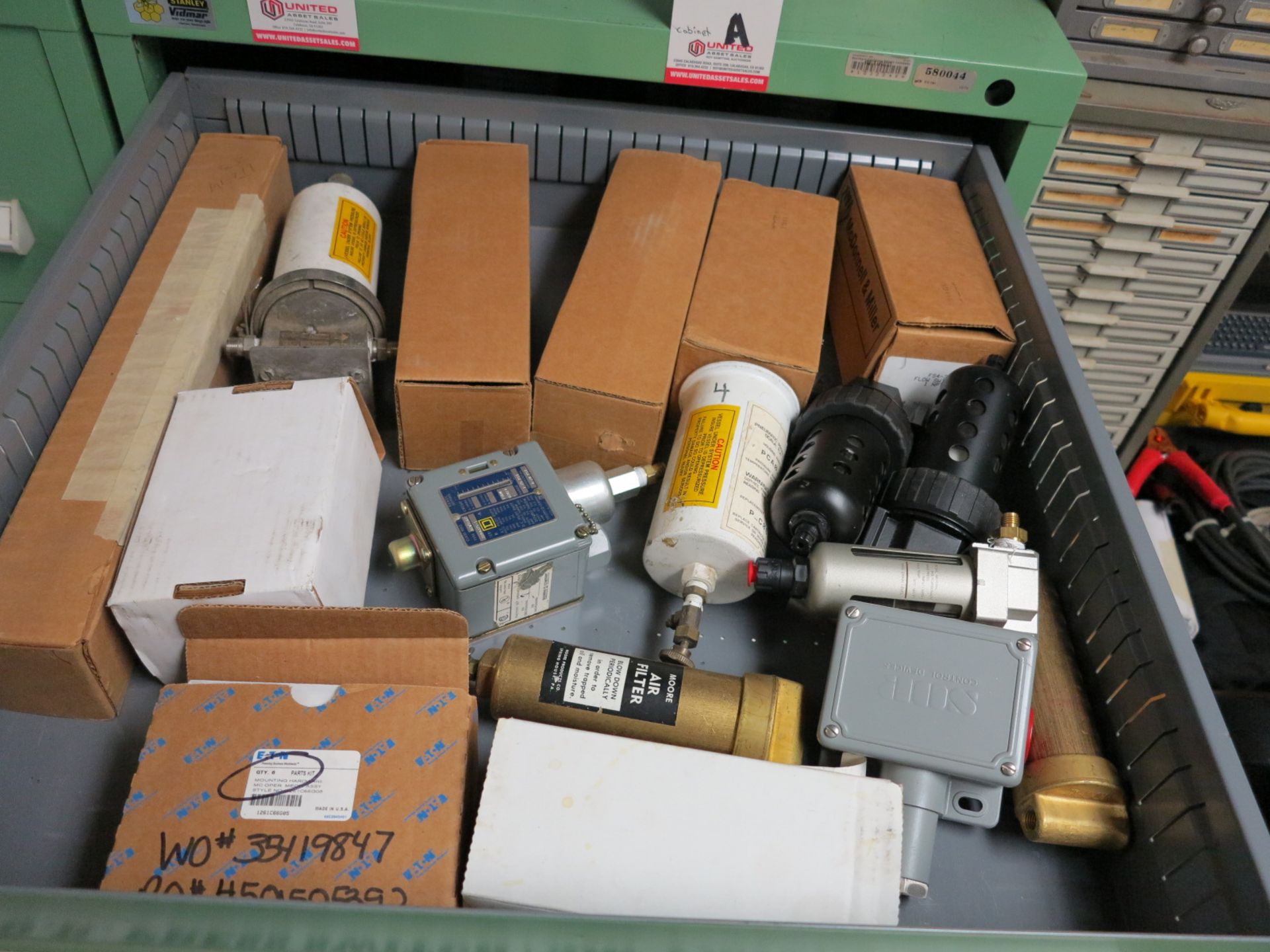 LOT - CONTENTS OF 8-DRAWER CABINET TO INCLUDE ROSEMOUNT TRANSMITTERS, MASONEILAN/FISHER/MOORE