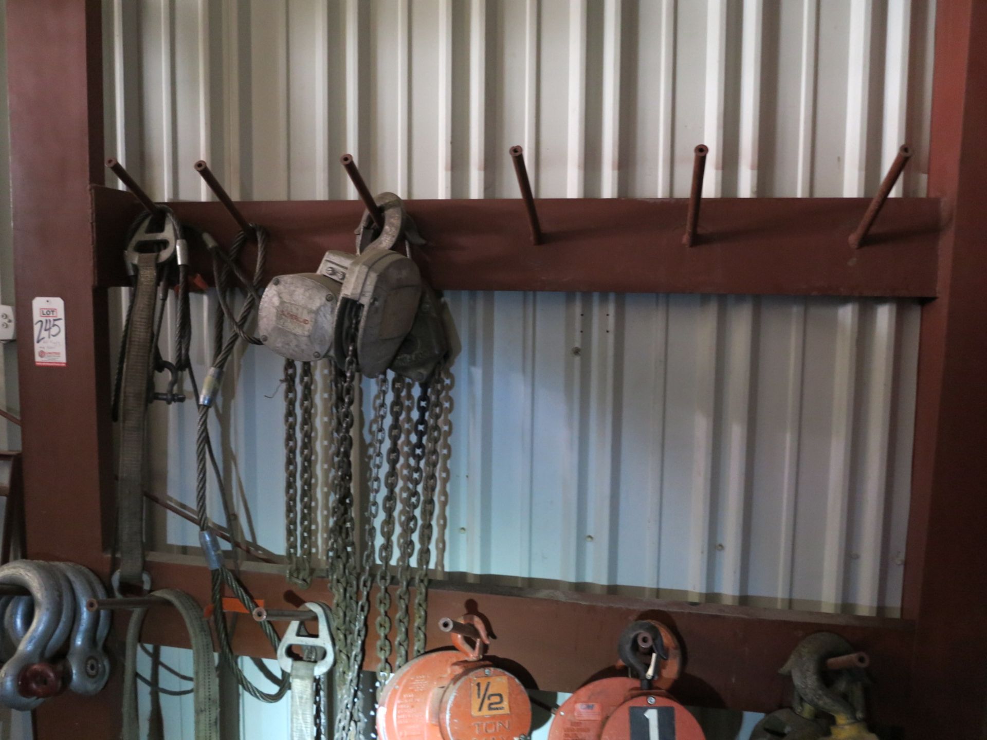 LOT - (6) HAND CHAIN HOISTS, SHACKLES, LIFTING EYES, STEEL LIFTING CABLES - Image 3 of 6