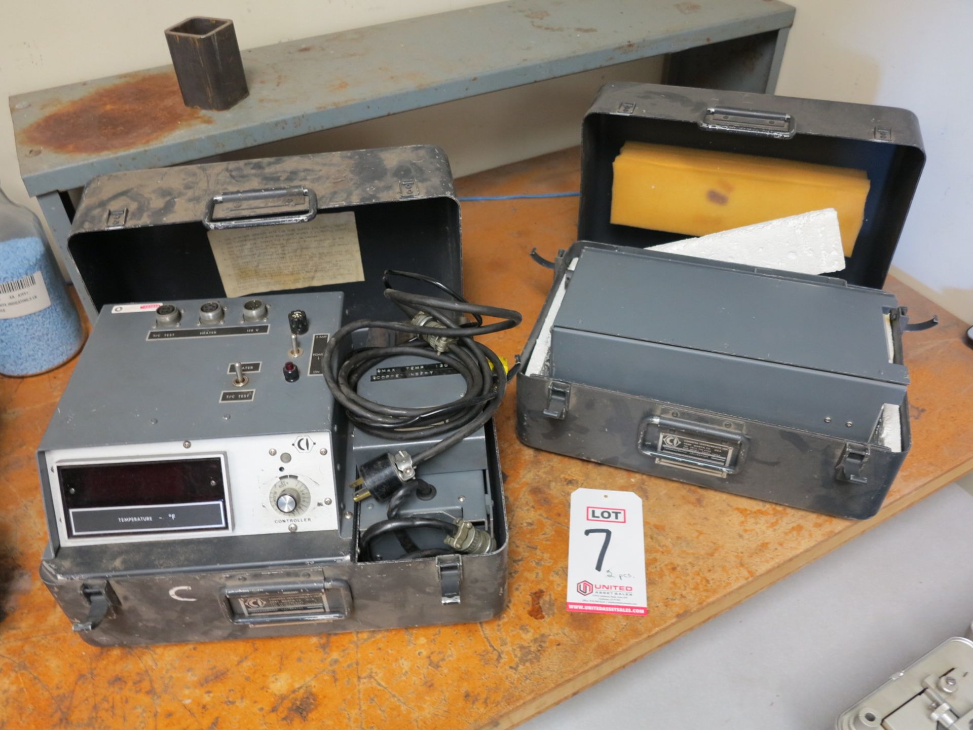 LOT - CONDERS INSTRUMENTS THERMOCOUPLE CALIBRATOR, COMES IN 2 CASES