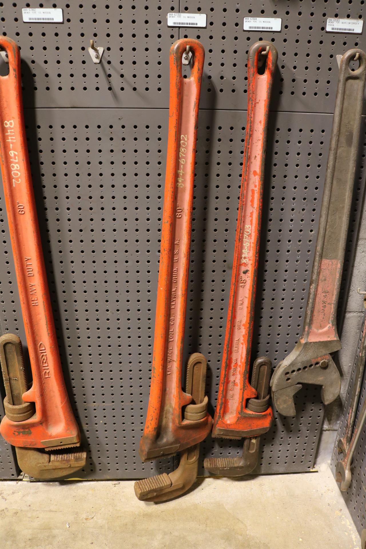 LOT - (1) SECTION OF STEEL PEG BOARD, 32" X 84", W/ CONTENTS: (3) LARGE RIDGID PIPE WRENCHES, - Image 2 of 2