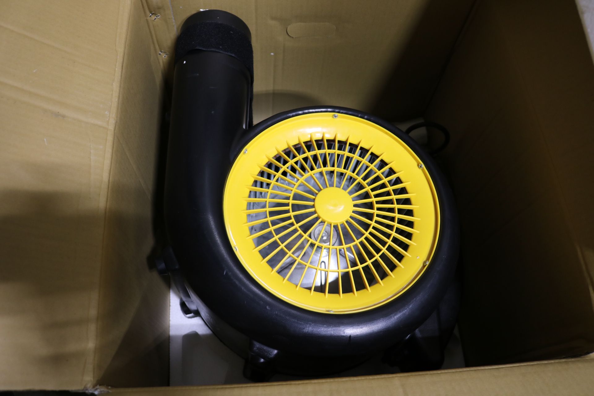 AIR FOXX 3-SPEED HIGH VELOCITY AIR MOVER, MODEL AM4000A, 1 HP, 4000 CFM, NEVER UNBOXED - Image 2 of 2