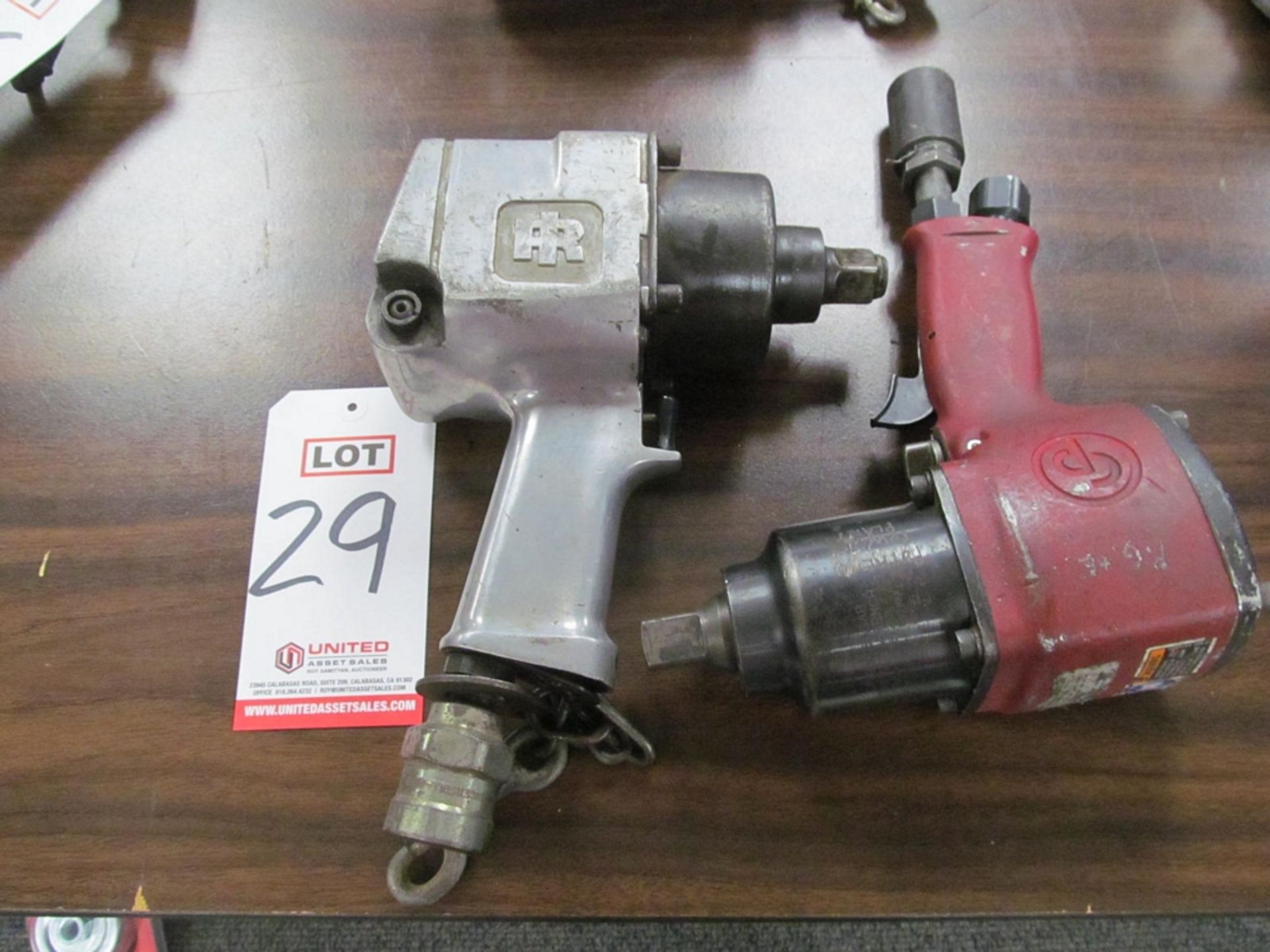 LOT - (2) 3/4" IMPACTS: (1) INGERSOLL RAND #261 AND (1) CP #6060