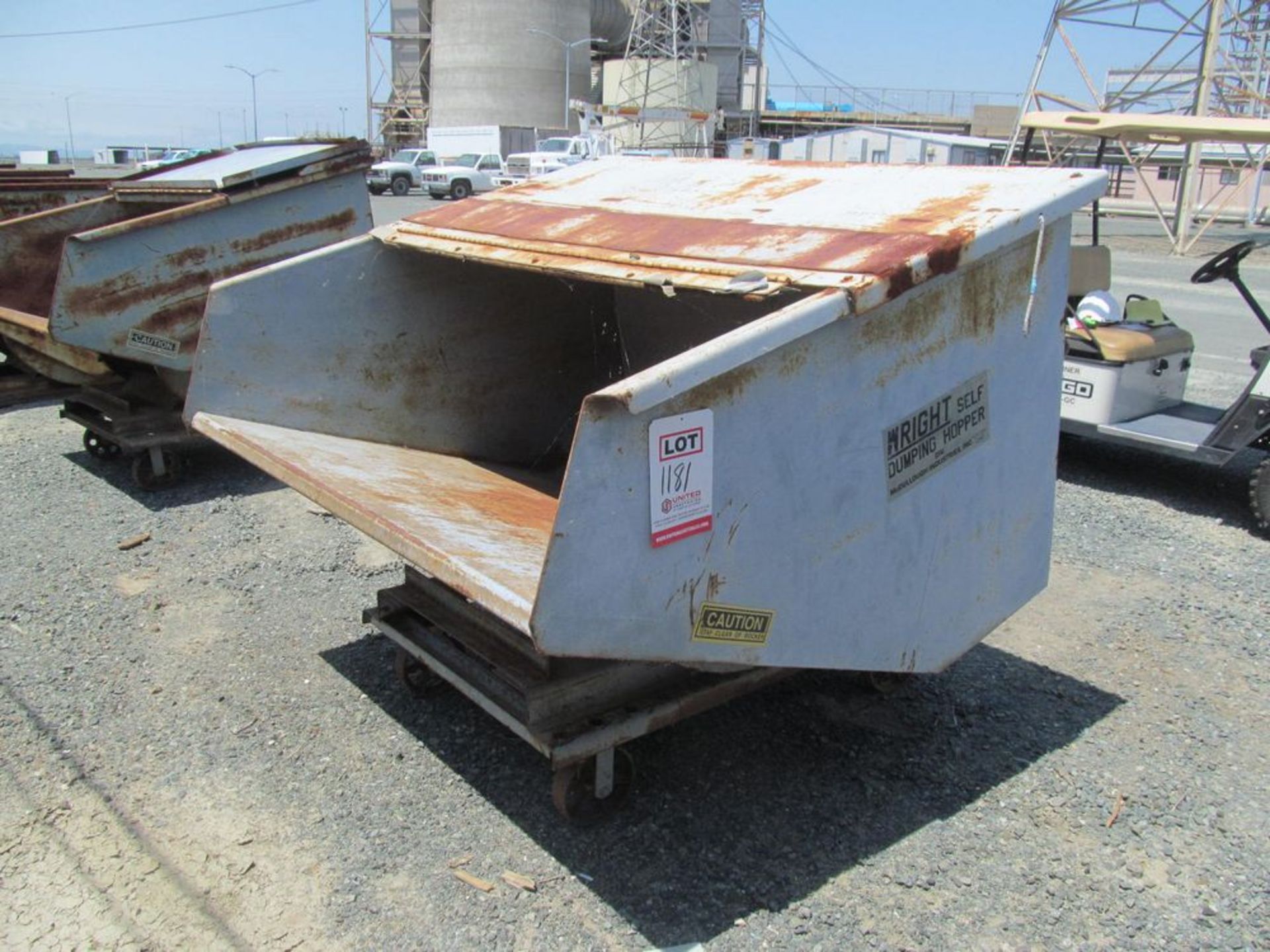 2 YARD WRIGHT SELF DUMPING HOPPER