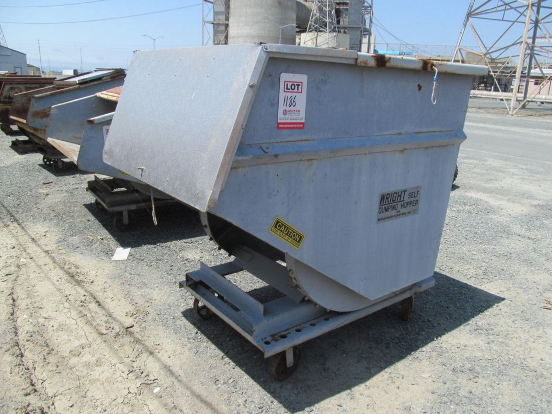 1.5 YARD WRIGHT SELF DUMPING HOPPER