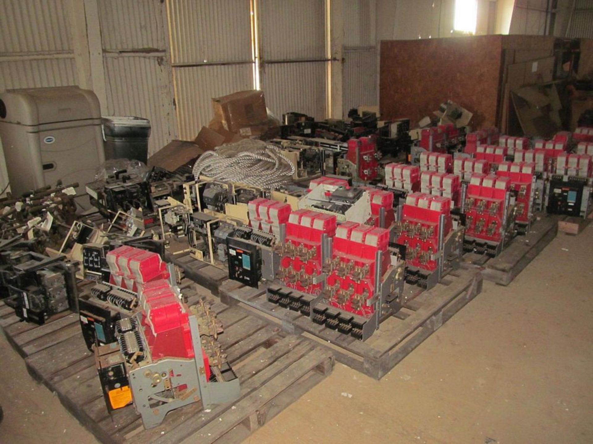 LOT - CONTENTS OF GC WAREHOUSE; INCLUDING ARMATURES, BREAKERS, WIRE, PIPE INSULATION & TOOL BOXES - Image 4 of 10