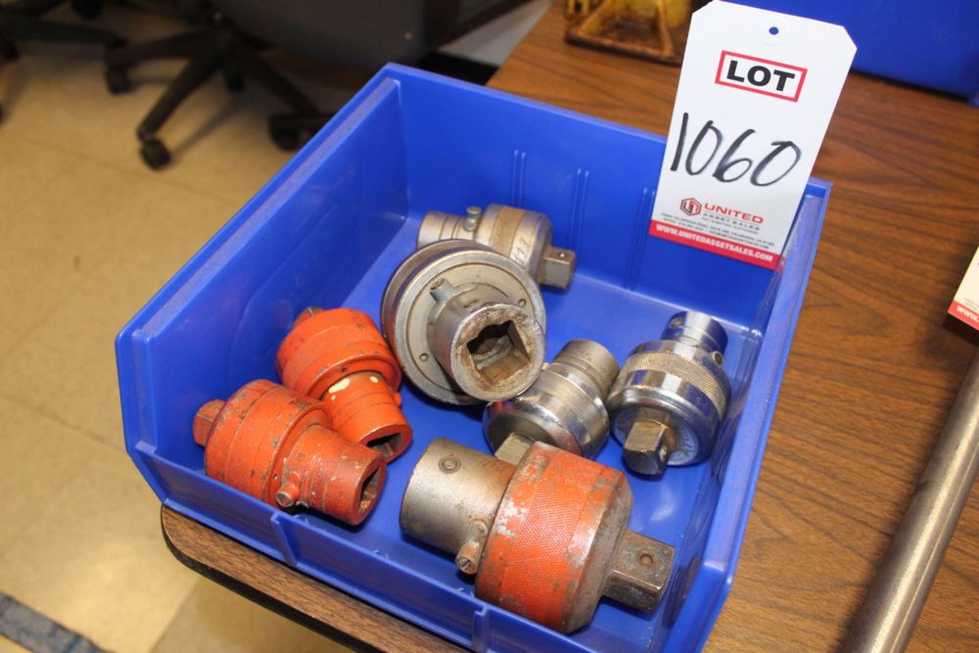 LOT - TORQUE MULTIPLIER HEADS, (LUNCHROOM)