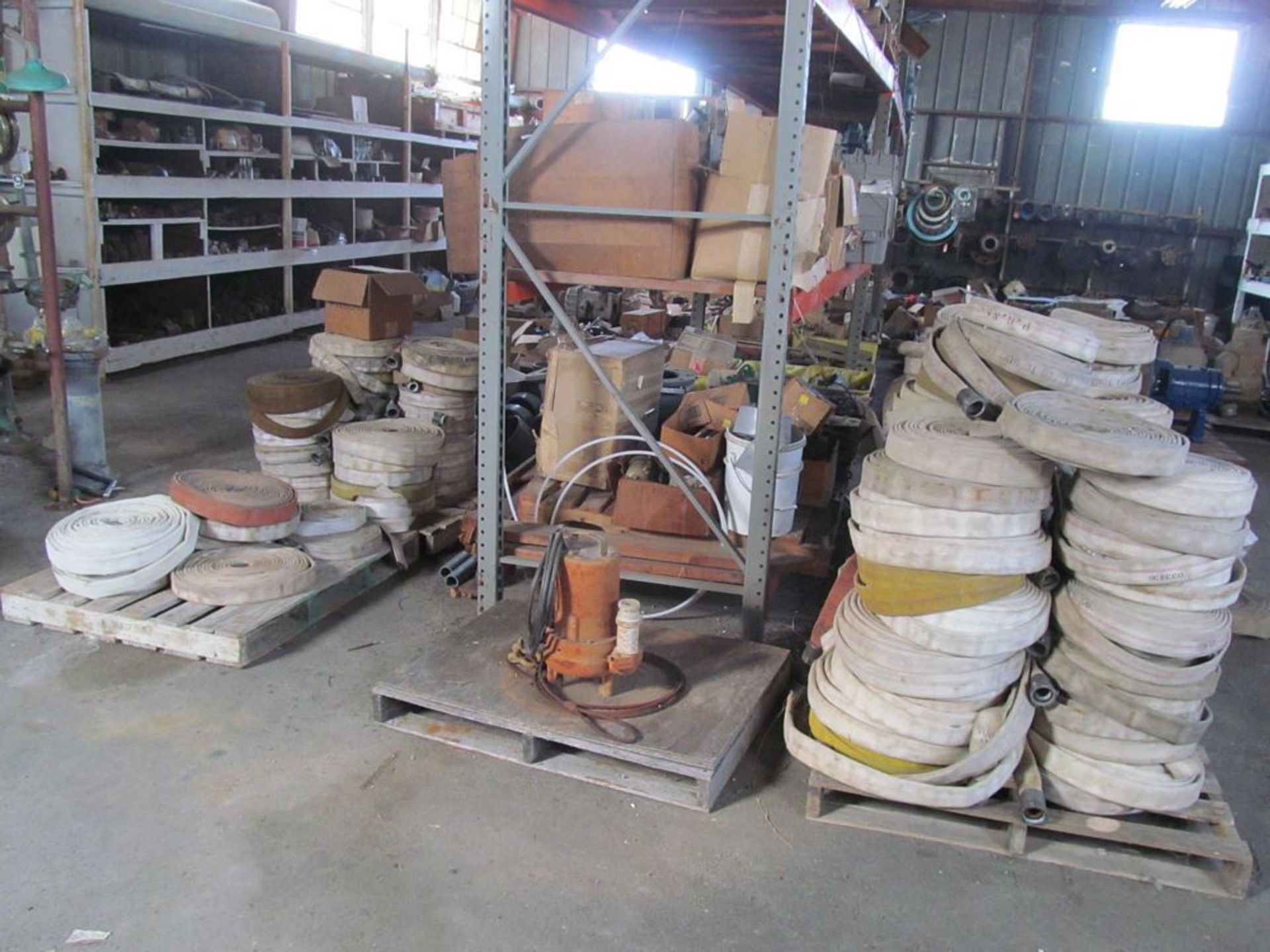 LOT - CONTENTS OF BUILDING; INCLUDING PALLET RACKING, SHELVING, MOTORS, PUMPS, VALVES, PIPE - Image 7 of 9