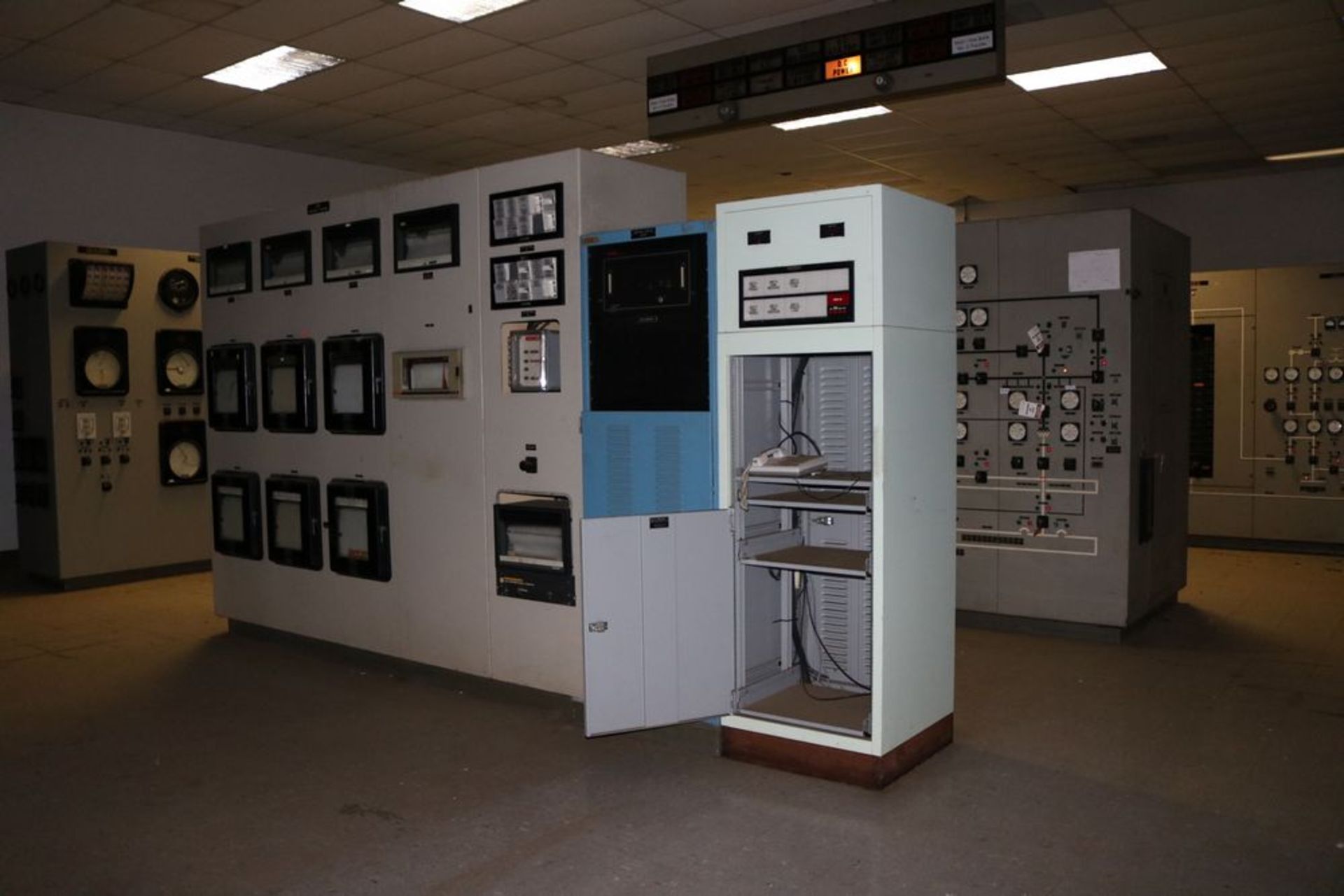 POWER PLANT EQUIPMENT PHOTOS - Image 128 of 294