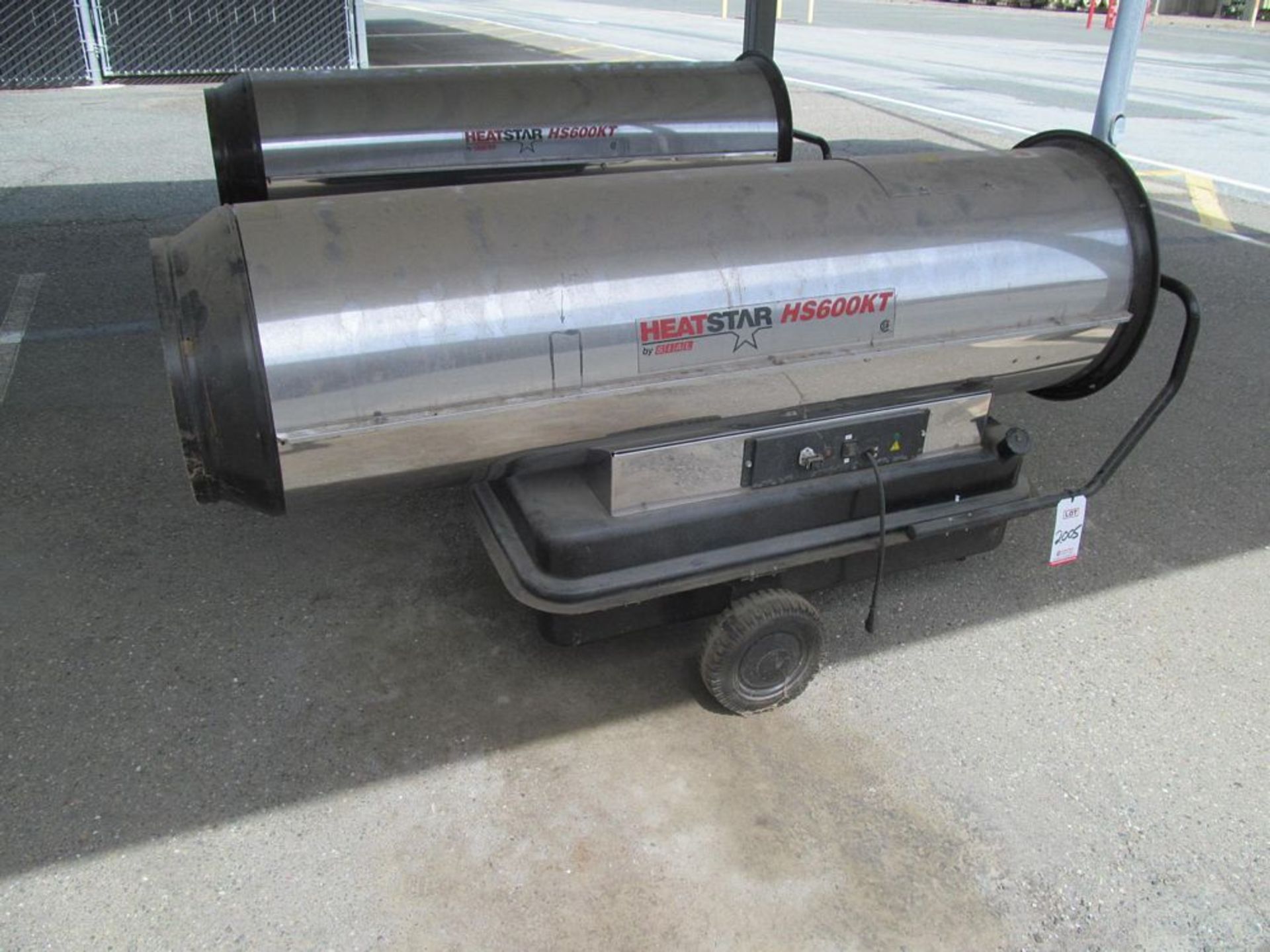 HEATSTAR #HS600KT 600,000 BTU, OIL/KEROSENE FIRED HEATER (CAR PORT)