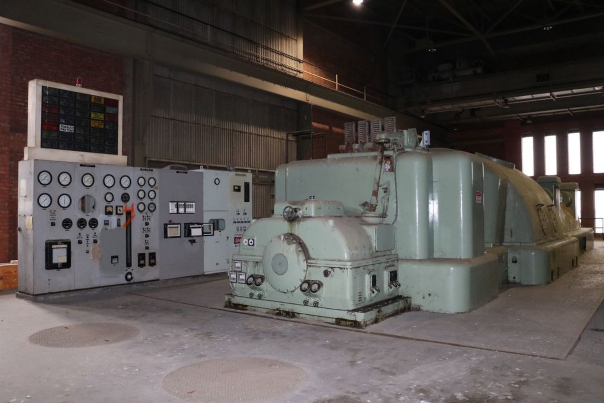 POWER PLANT EQUIPMENT PHOTOS - Image 71 of 294