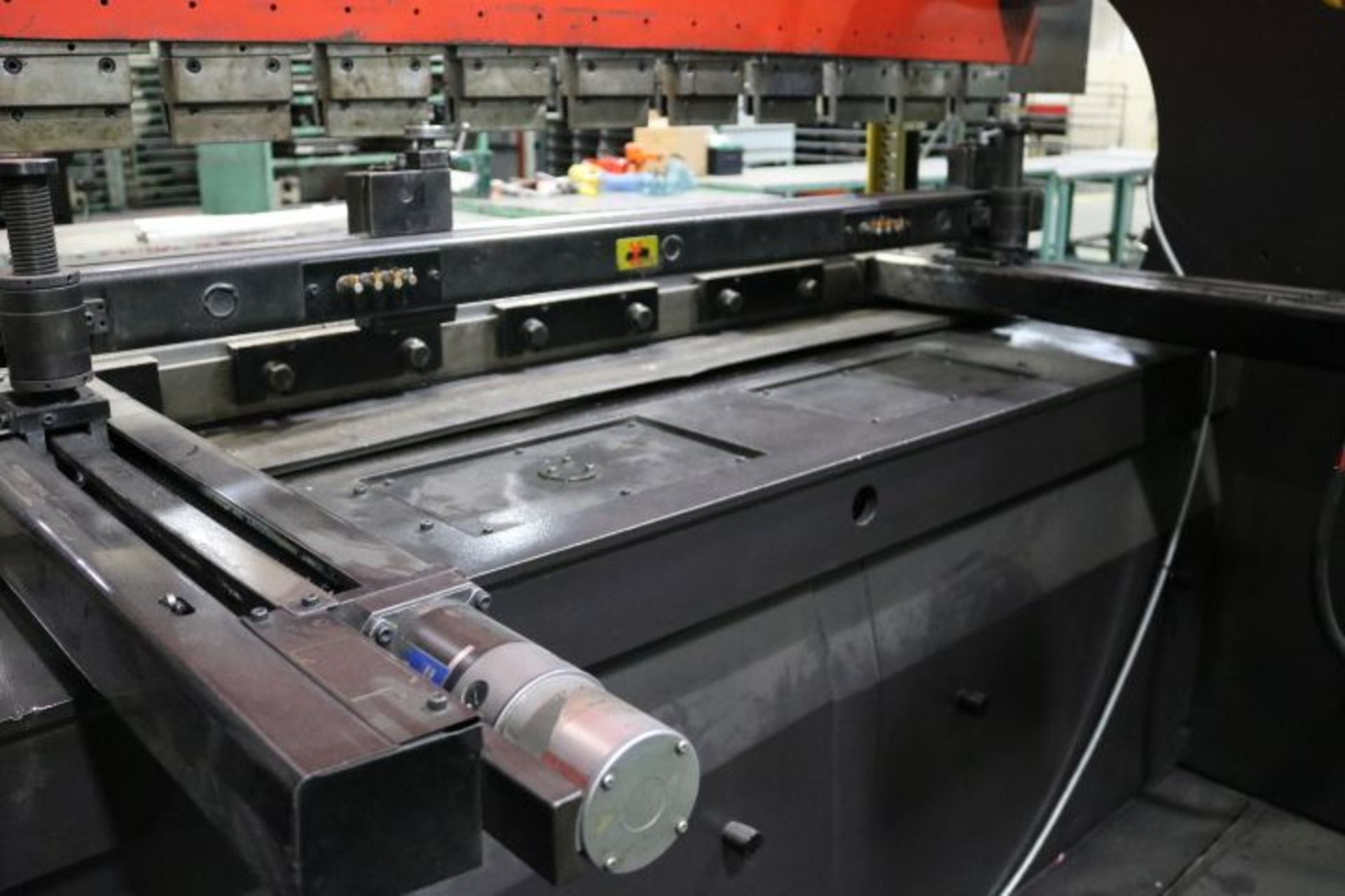 AMADA MODEL FBD-1025E, 110-TON X 98" CNC PRESS BRAKE, S/N 1020219 (NEW 1990), PROTECH SYSTEMS - Image 8 of 13