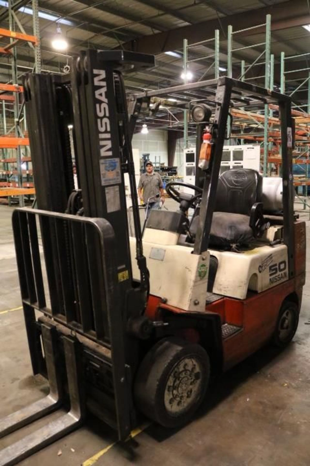 NISSAN FORKLIFT, MODEL CPJ02A25L, 5,000 LB, LPG, 3-STAGE MAST, W/ SIDE SHIFT, S/N 9W3105