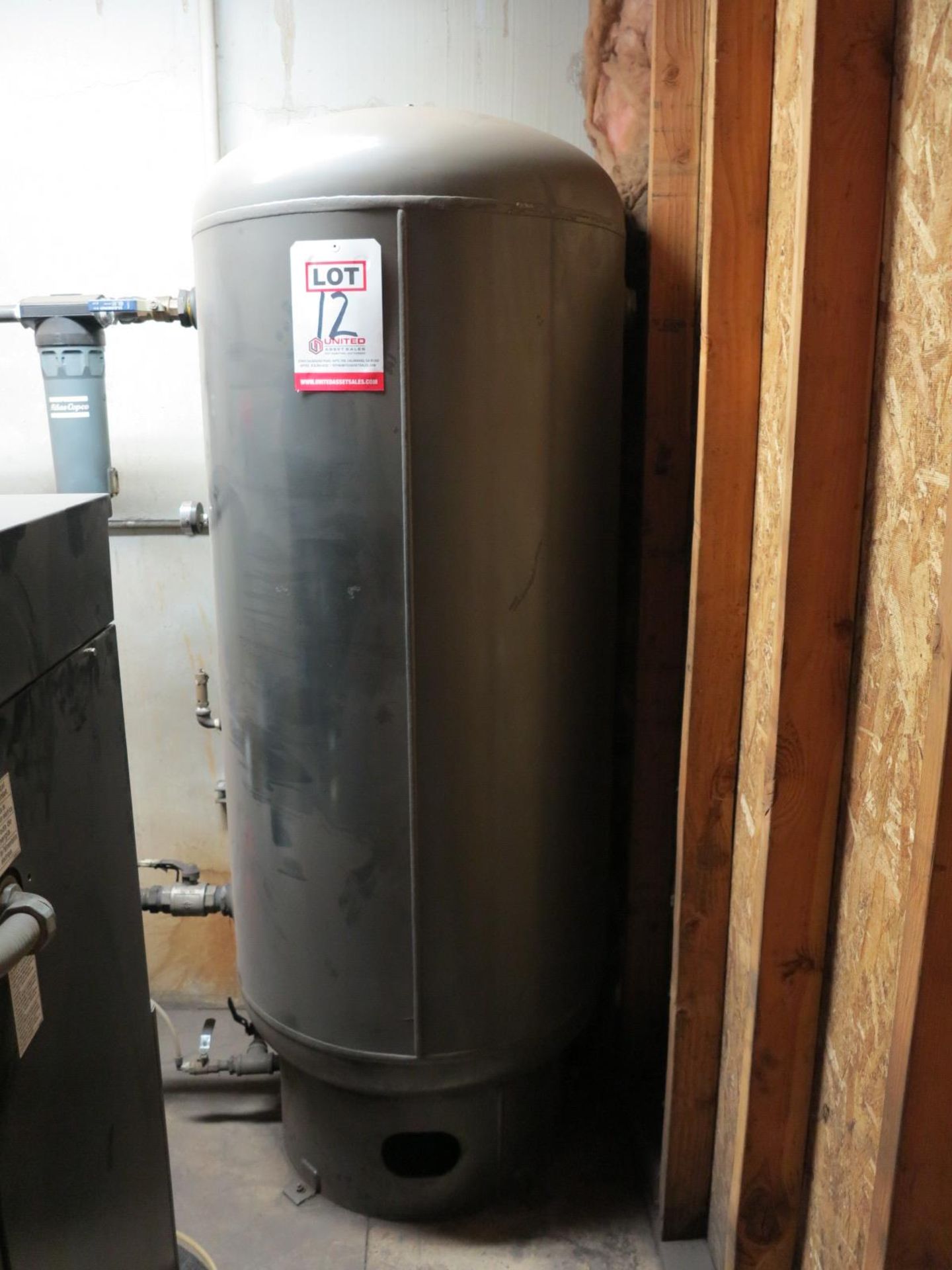 AIR RECEIVING TANK, 32"W X 64"H