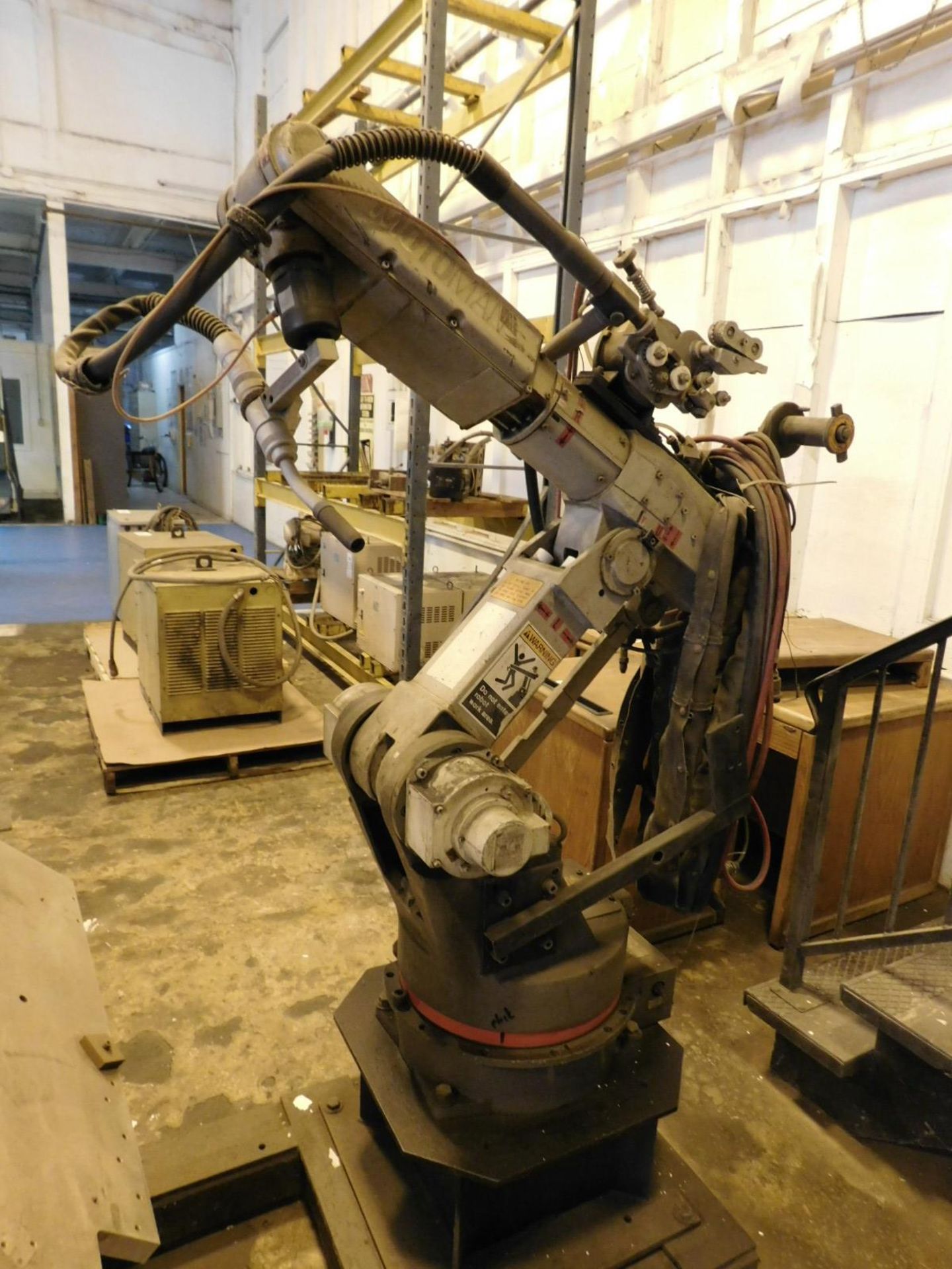 MOTOMAN ROBOTIC WELDER - Image 2 of 3