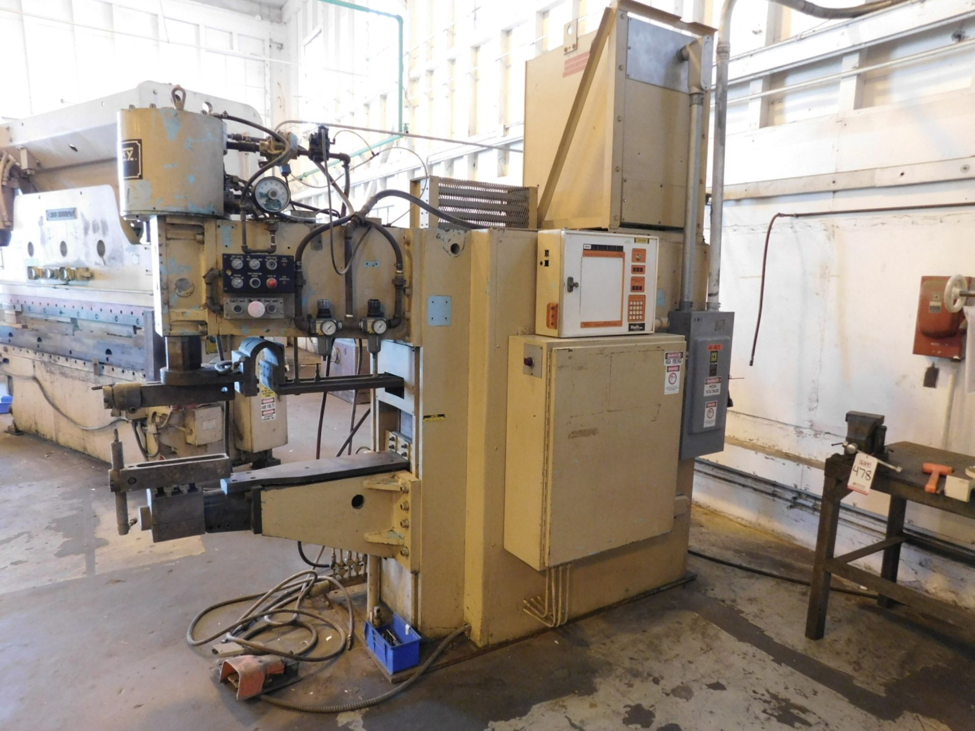 SCIAKY SPOT WELDER TYPE PMC03STICN, S/N 10589, 440V, 3-PHASE, 150 KVA, 10" X 36" THROAT - Image 2 of 3