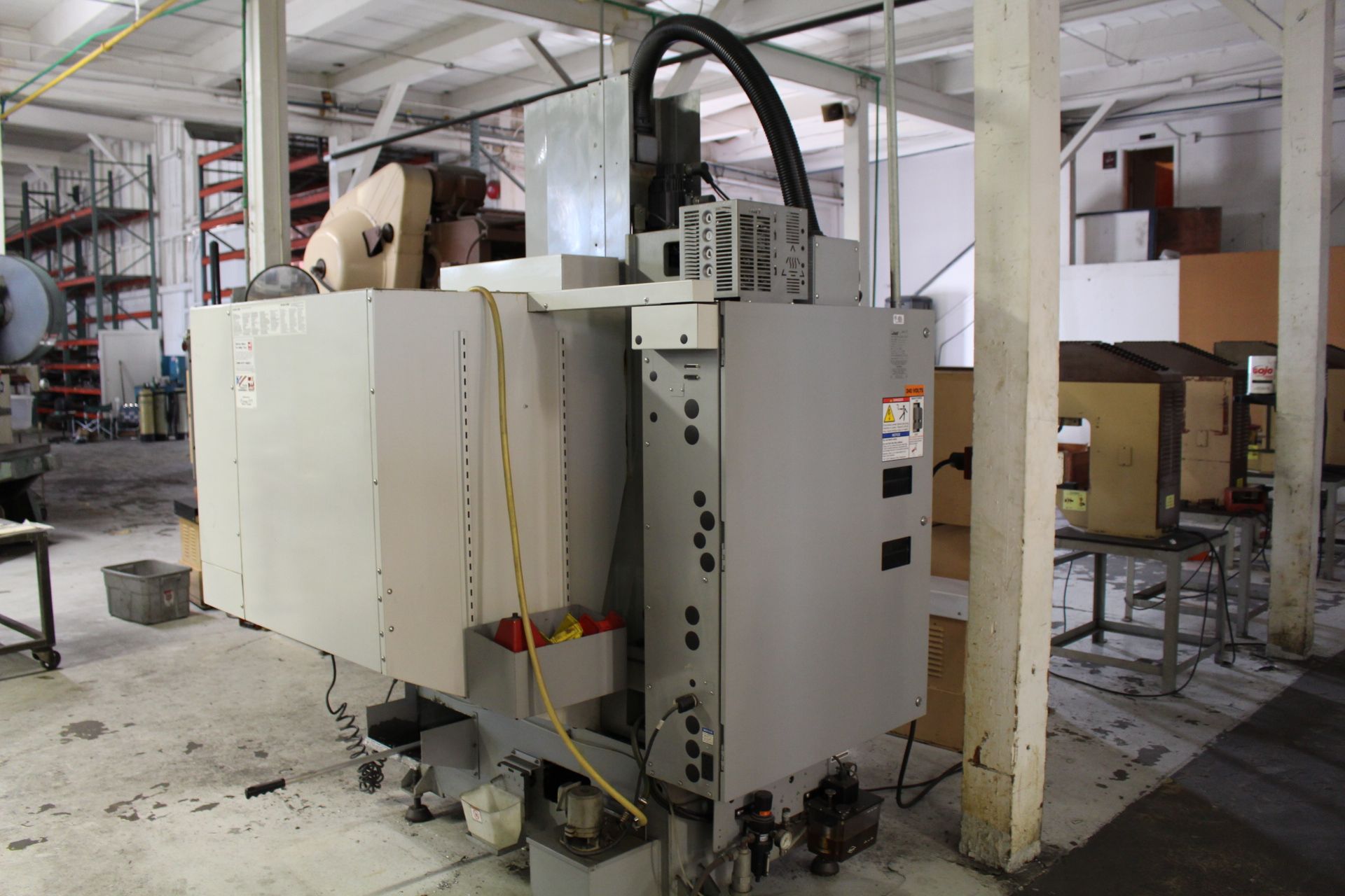 2009 HAAS SUPERMINI MILL 2 CNC VERTICAL MILL, S/N 1073933, 20" X, 16" Y, 14" Z, 40" X 14" TABLE, - Image 4 of 7