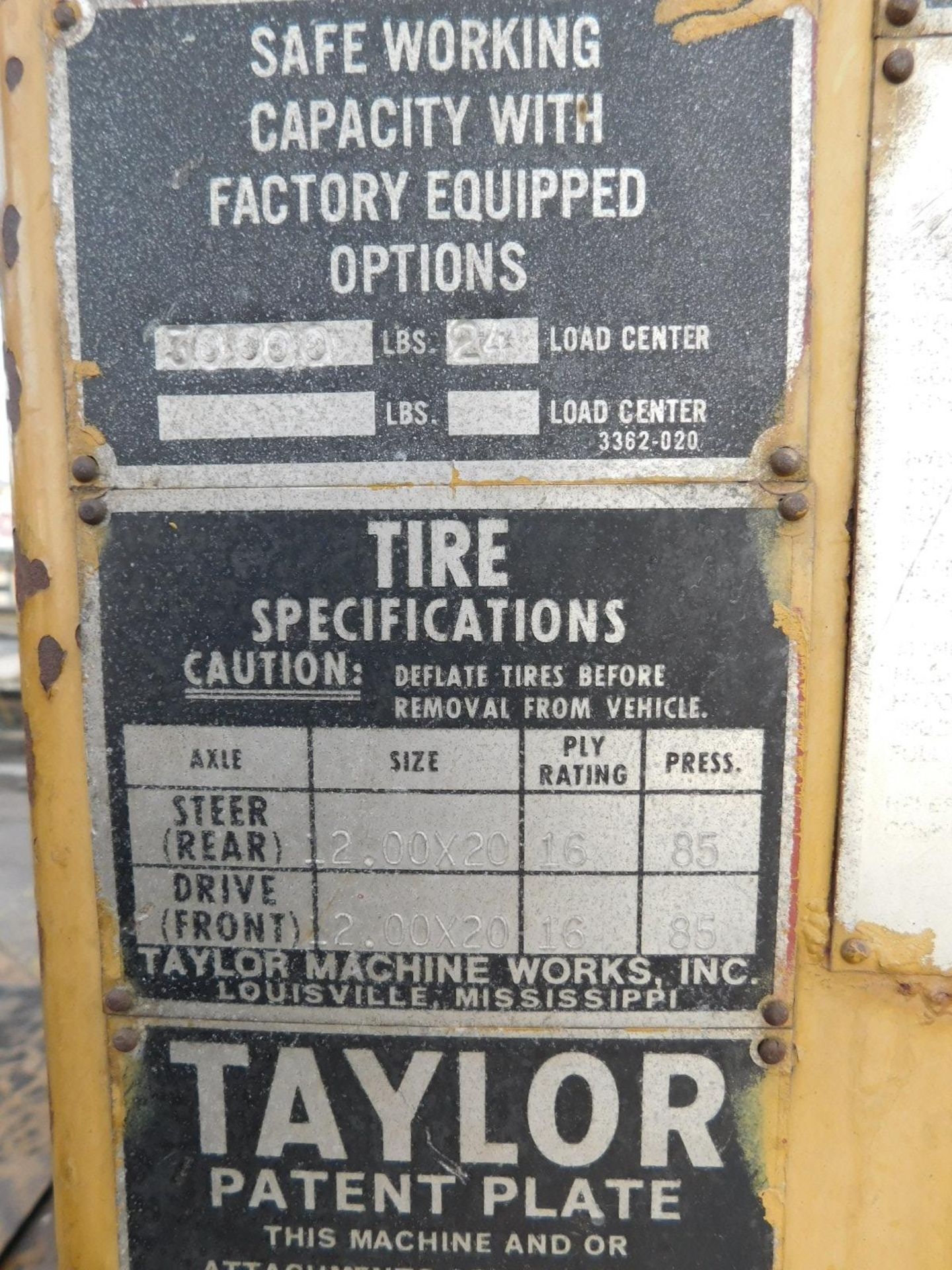 TAYLOR DIESEL FORKLIFT, 30,000 LB CAPACITY, MODEL Y-30-W0S, S/N S-44-13109, APPROX TRUCK WEIGHT 41, - Image 7 of 7