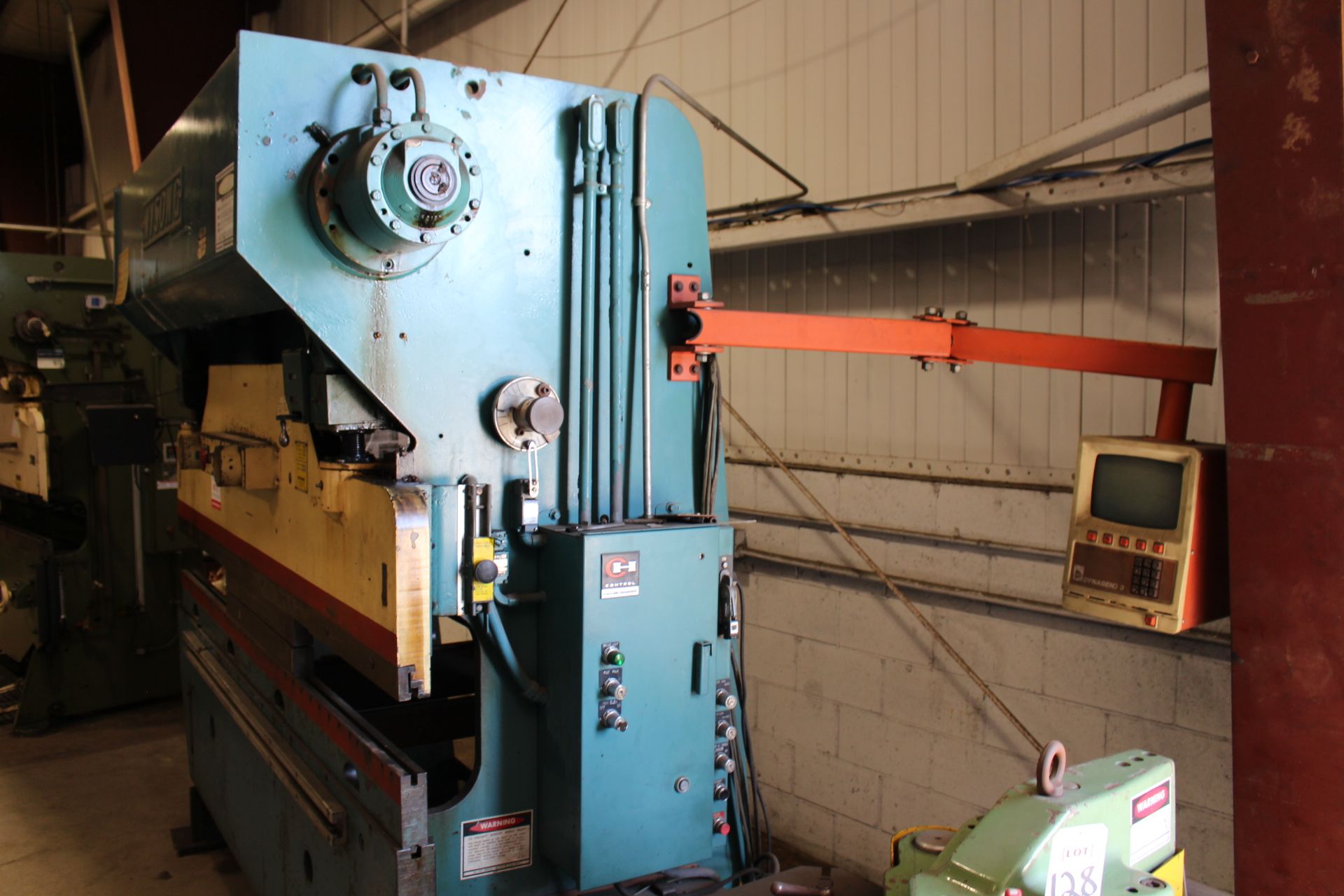 WYSONG H-55-6 HYDRA-MECHANICAL PRESS BRAKE, S/N HPB21-113, 55 TON X 6', DYNABEND 3 CONTROL - Image 2 of 4