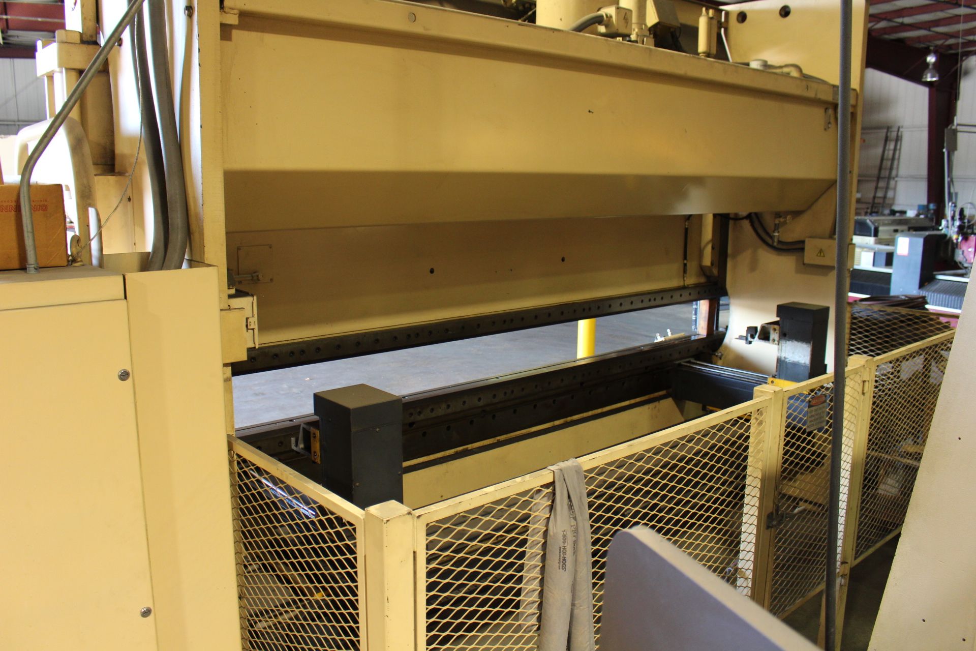 CINCINNATI 230AFX12 CNC HYDRAULIC PRESS BRAKE, S/N 49534, 230 TON X 14', TOP & BOTTOM CLAMPING, - Image 7 of 8