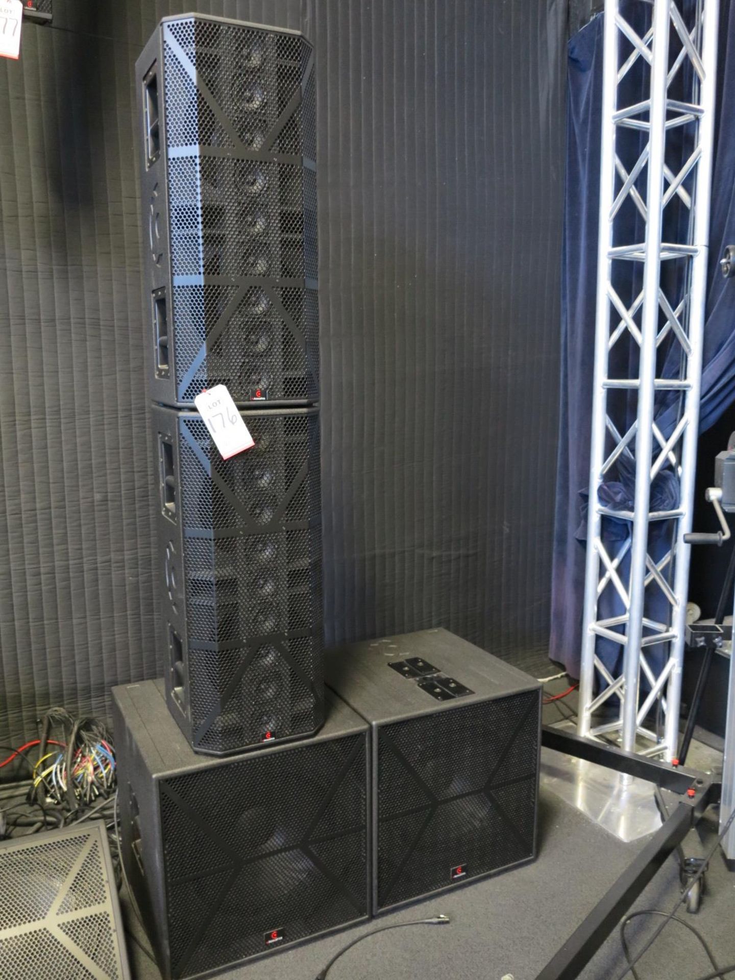 LOT - (2) EACOUSTICS GORILLA 318A SUBWOOFERS AND (2) RAVEN 500A COLUMN ARRAY SPEAKERS