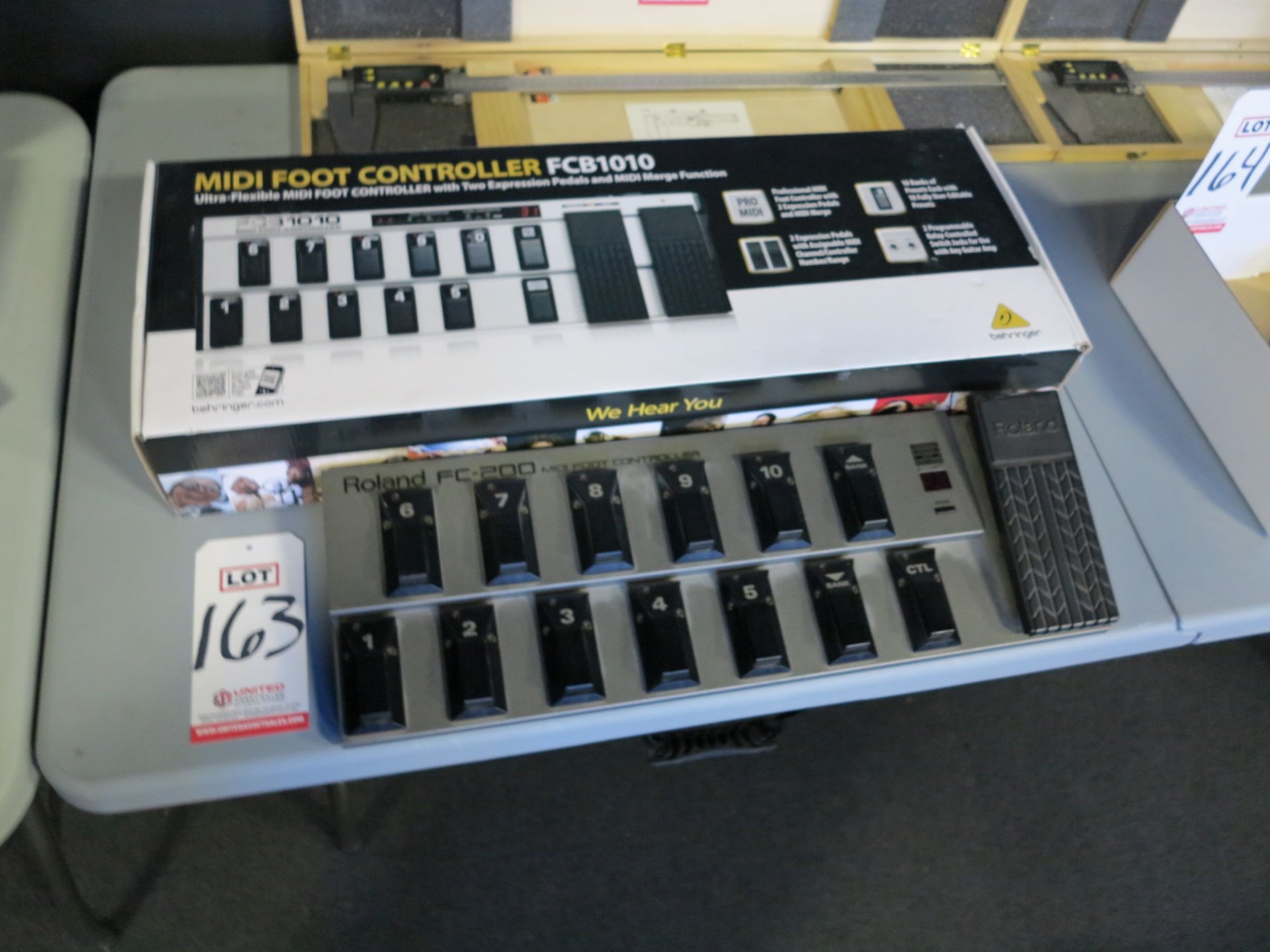 BEHRINGER MIDI FOOT CONTROLLER, MODEL FCB1010 AND ROLAND FC-200 MIDI FOOT CONTROLLER