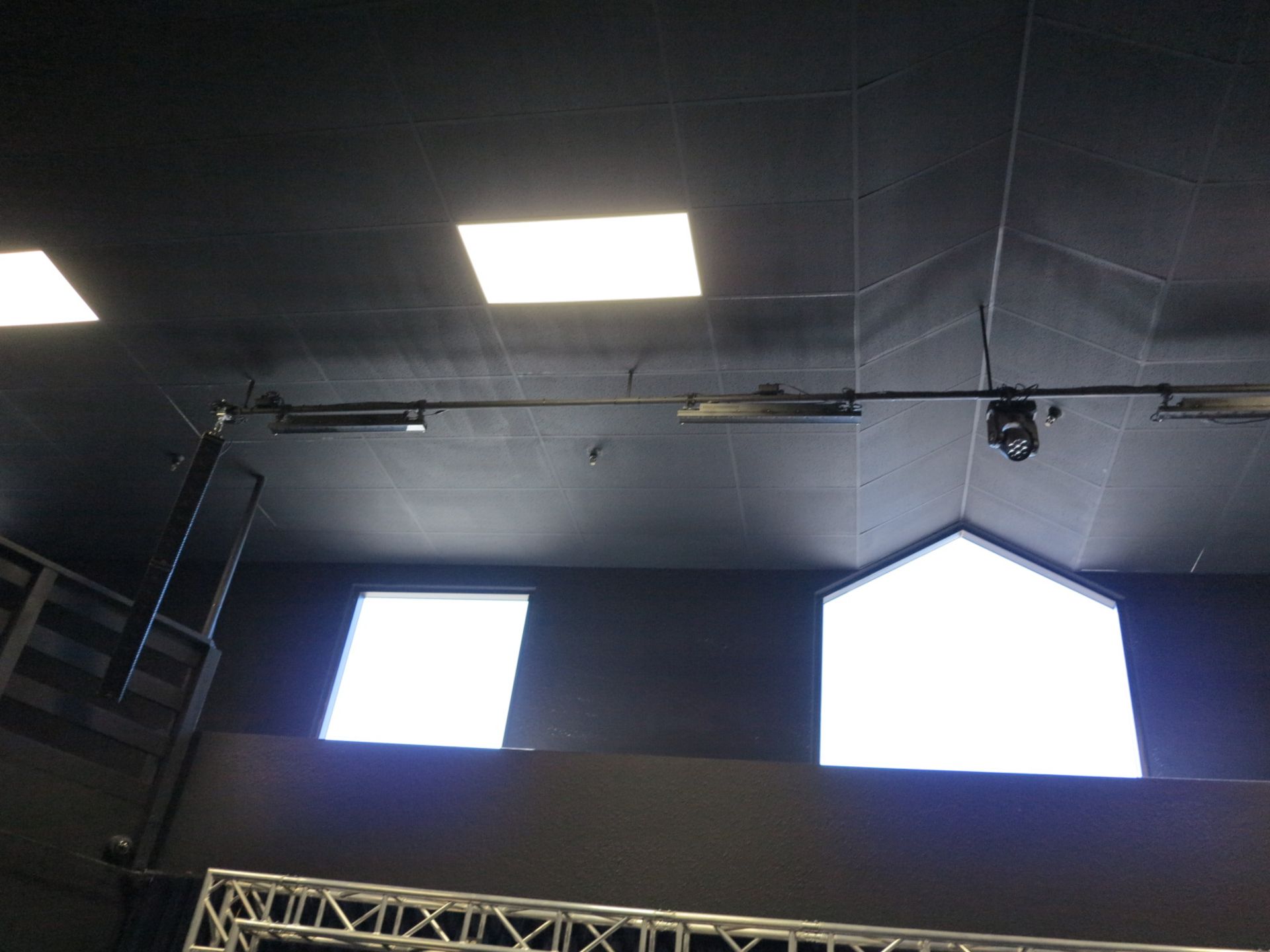 LOT - OVERHEAD LIGHTING SYSTEM W/ ALL TRACK AND THE FOLLOWING LIGHTS: (2) ADJ FOCUS SPOT THREE Z, - Image 2 of 4