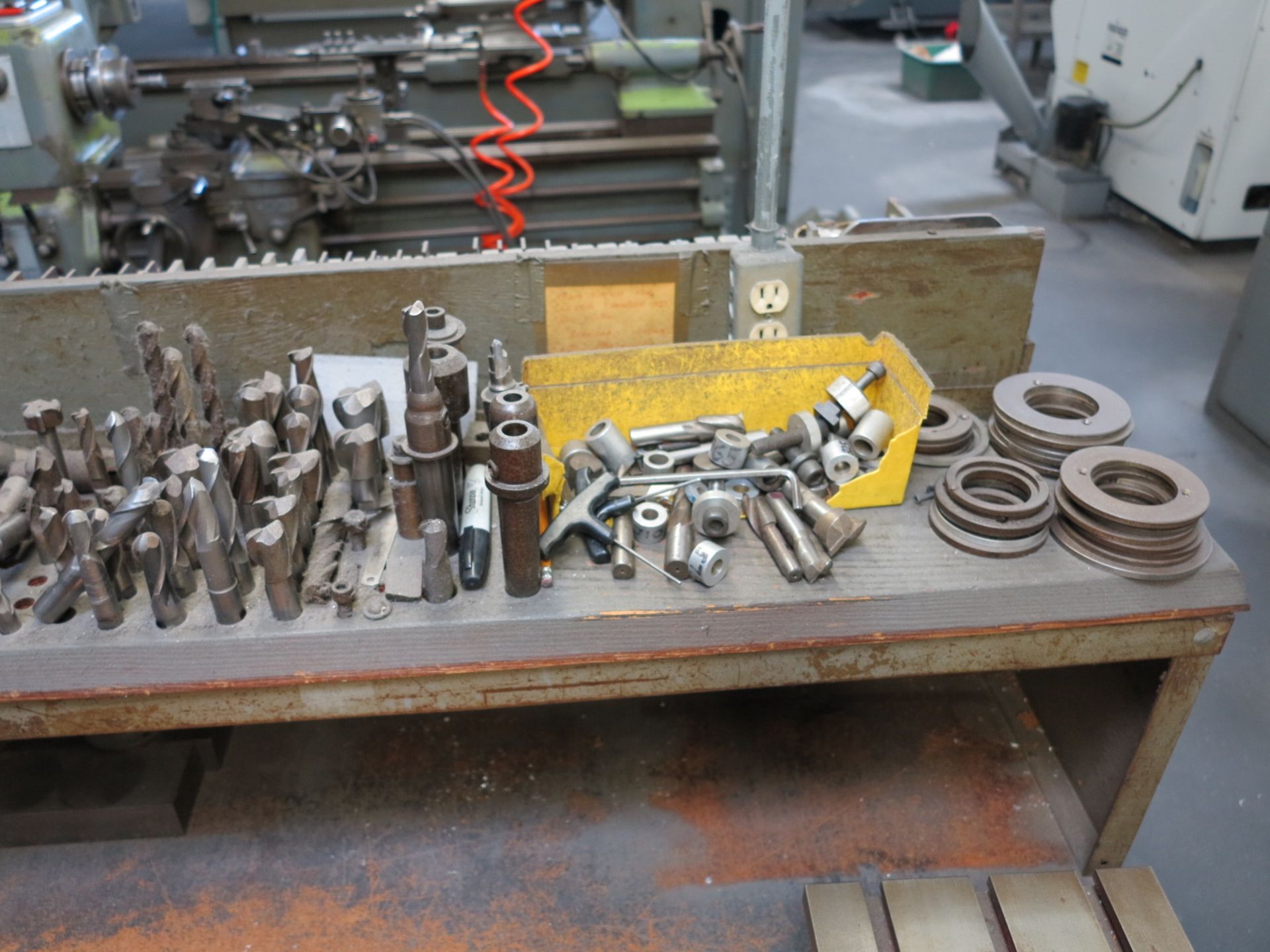 LOT - CONTENTS OF SHELF, TO INCLUDE: ASSORTED TOOLING FOR MILLS - Image 2 of 3