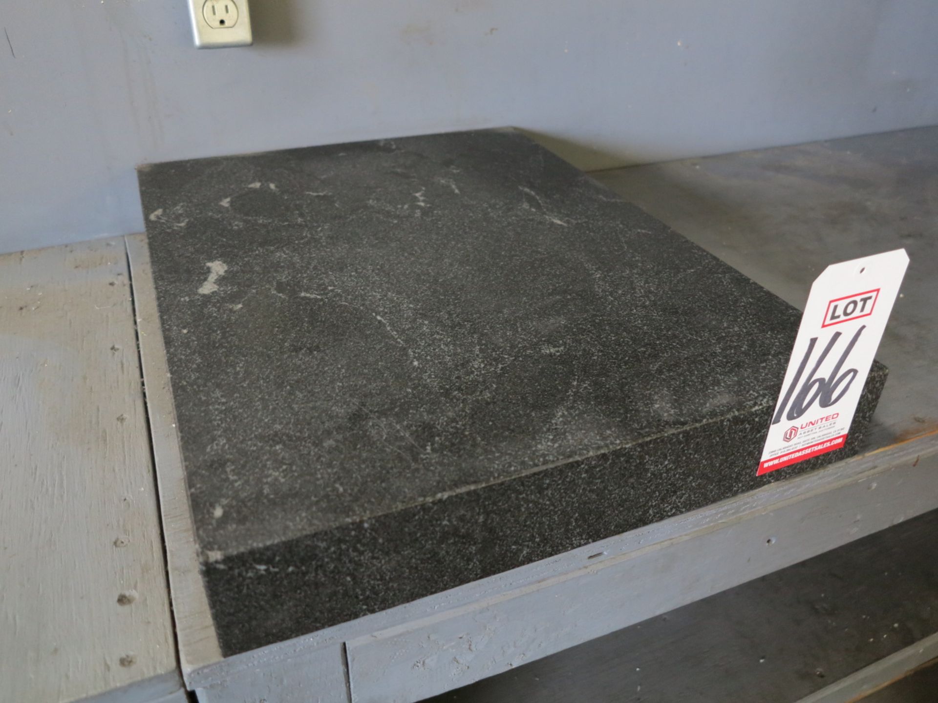 18" X 24" X 3" GRANITE SURFACE PLATE