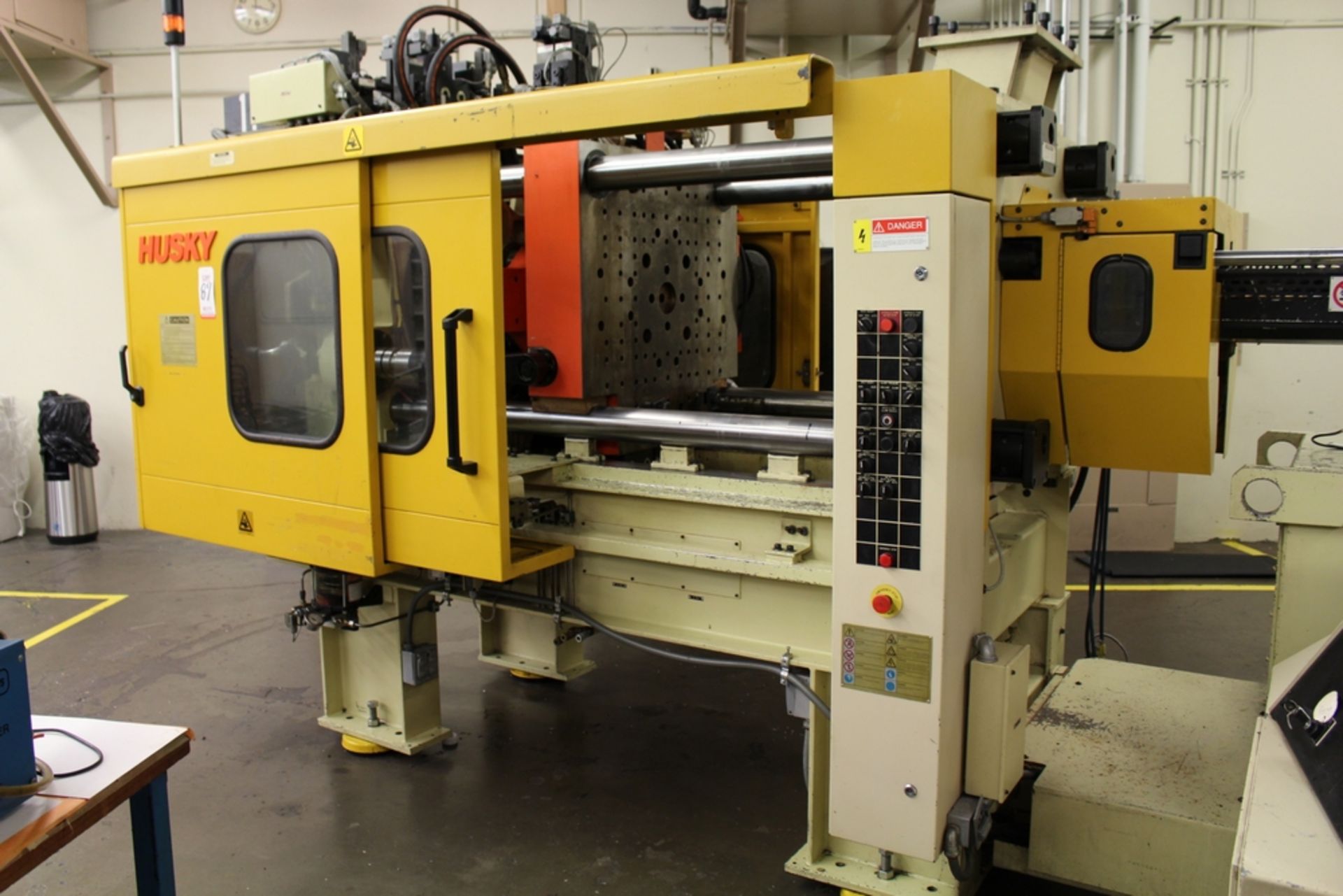 1995 HUSKY 225-TON INJECTION MOLDING MACHINE, MODEL G225GEN-RS50/50, S/N 11783, 36.5" X 36.5" - Image 3 of 6