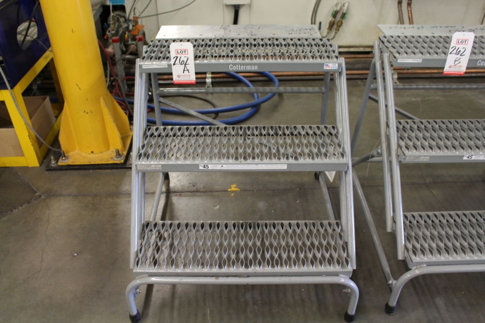 COTTERMAN ALUMINUM STEP STAND, 3 STEPS