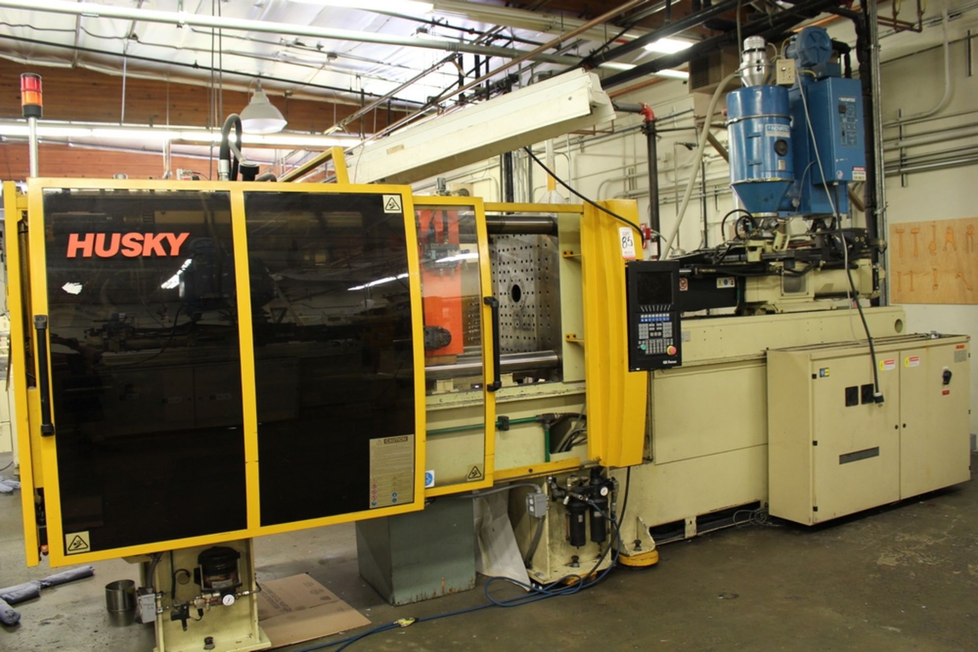 1995 HUSKY 225-TON INJECTION MOLDING MACHINE, MODEL G225GEN-RS50/50, S/N 12287, GE FANUC CONTROL,