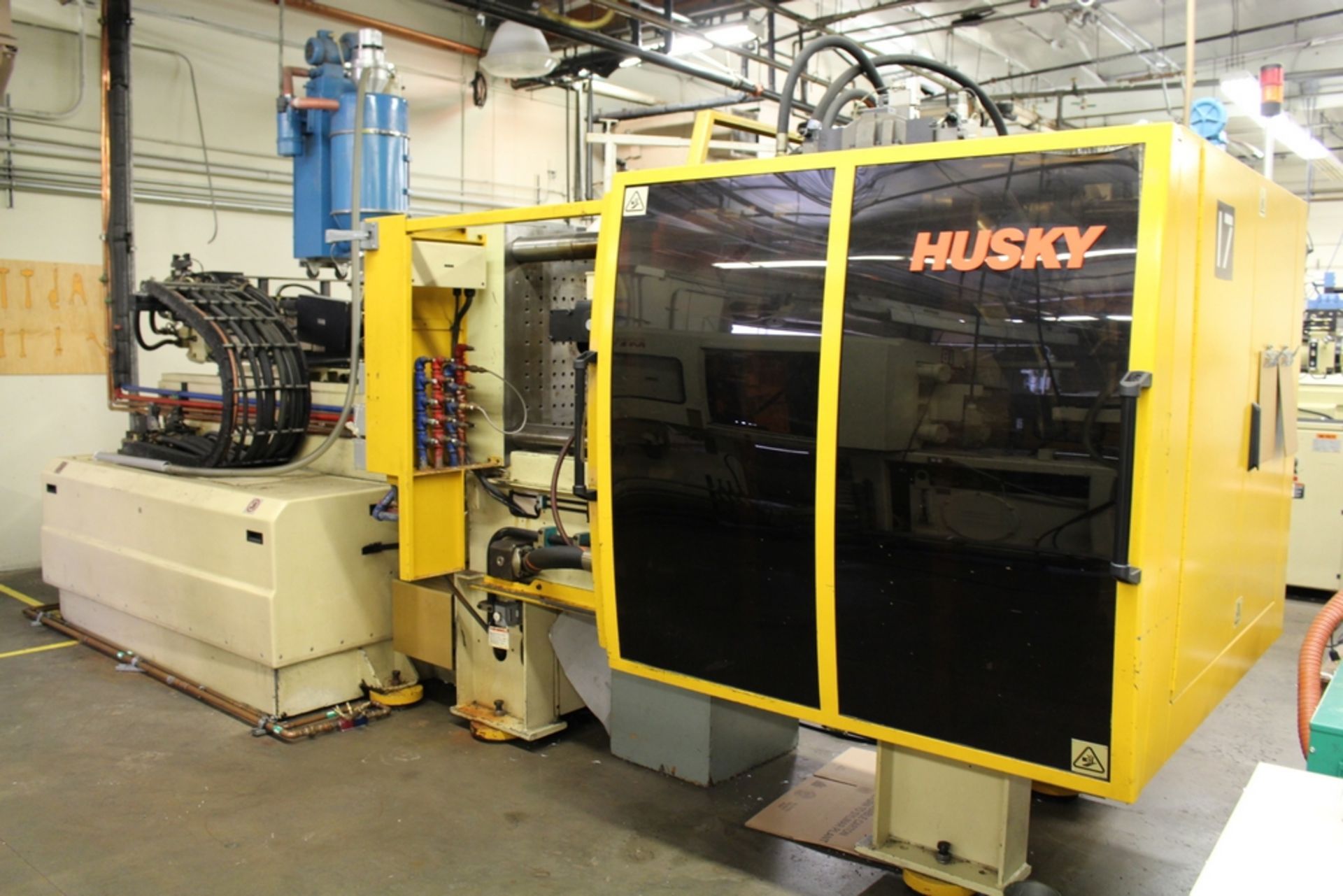 1995 HUSKY 225-TON INJECTION MOLDING MACHINE, MODEL G225GEN-RS50/50, S/N 12287, GE FANUC CONTROL, - Image 7 of 7