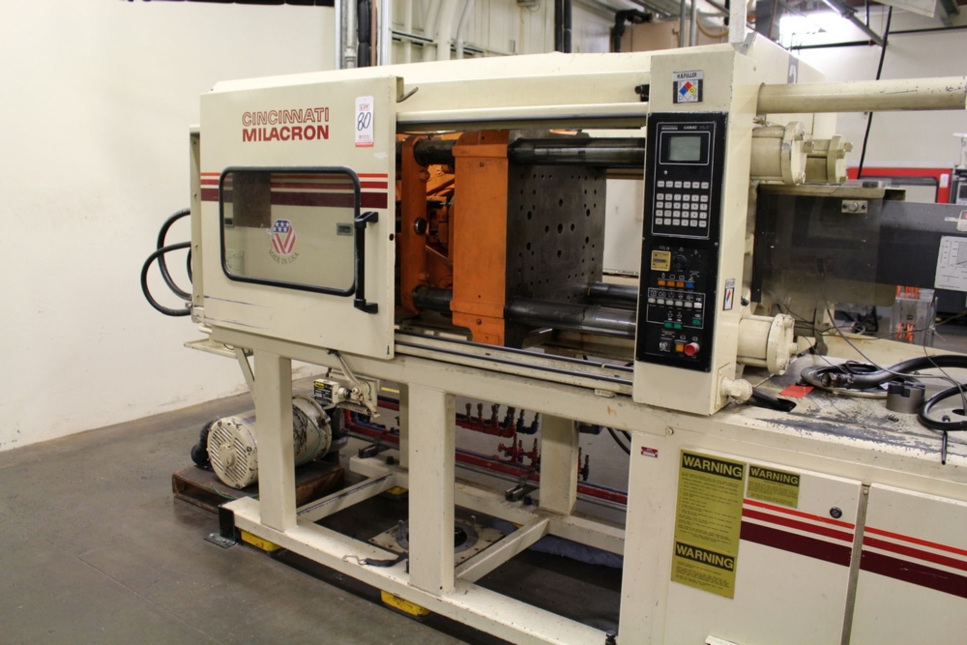 CINCINNATI MILACRON 165-TON INJECTION MOLDING MACHINE, MODEL VT 165-13, CAMAC VLC CONTROL, S/N - Image 5 of 10