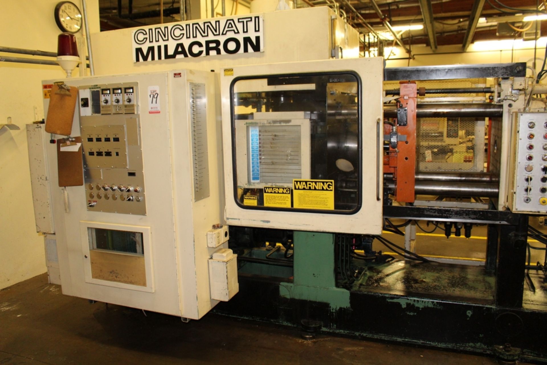 CINCINNATI MILACRON 350-TON INJECTION MOLDING MACHINE, 12 OZ L.P., S/N 80-350, 33" X 33" PLATENS, - Image 2 of 5