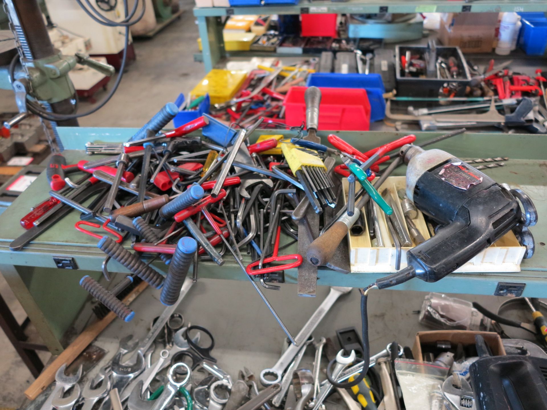 STEEL WORKBENCH, FULL OF HAND TOOLS - Image 3 of 5