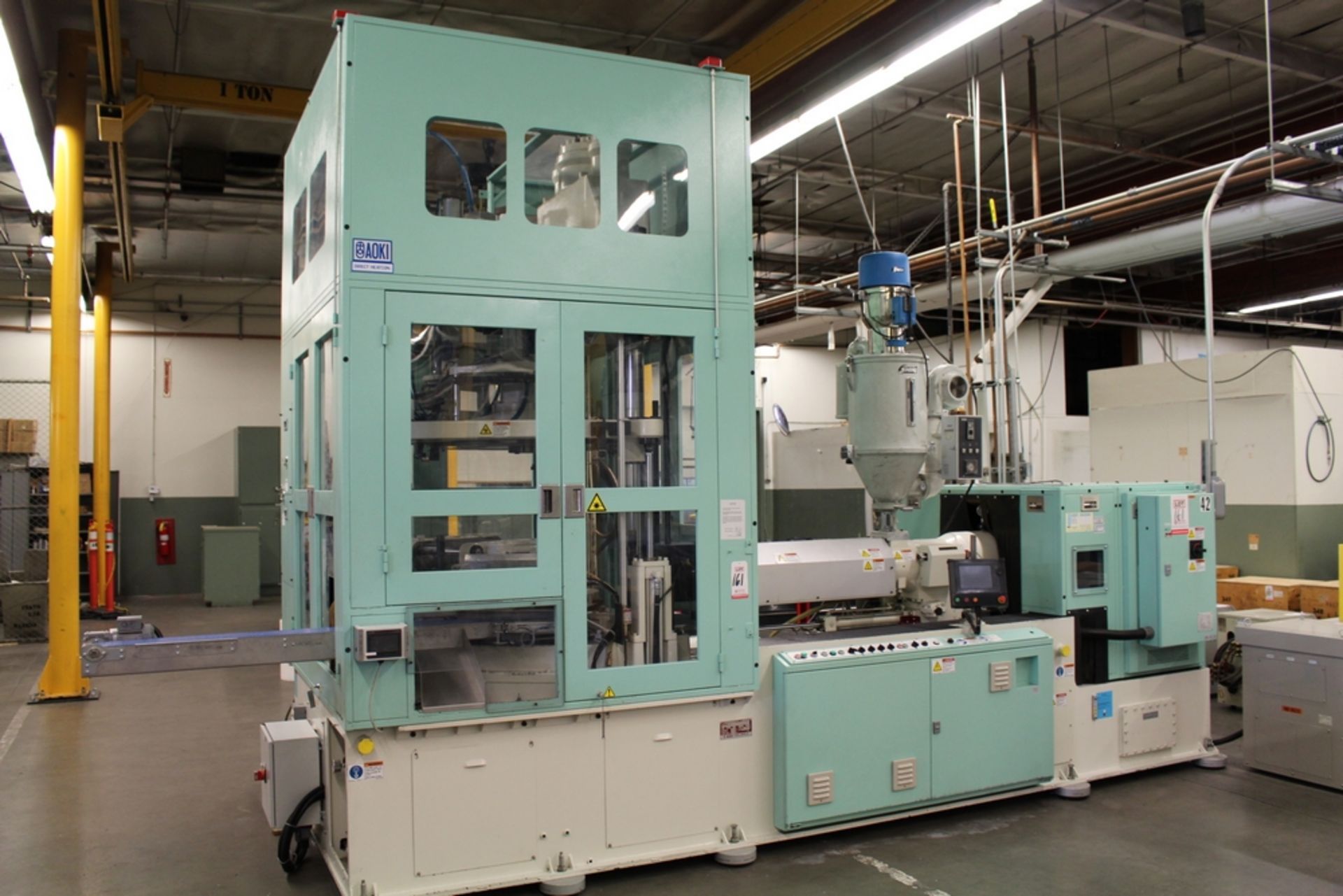 2012 AOKI SB III-250LL-50S INJECTION PET STRETCH BLOW MOLDING MACHINE, S/N SCLM0546, 50-TON, - Image 2 of 16